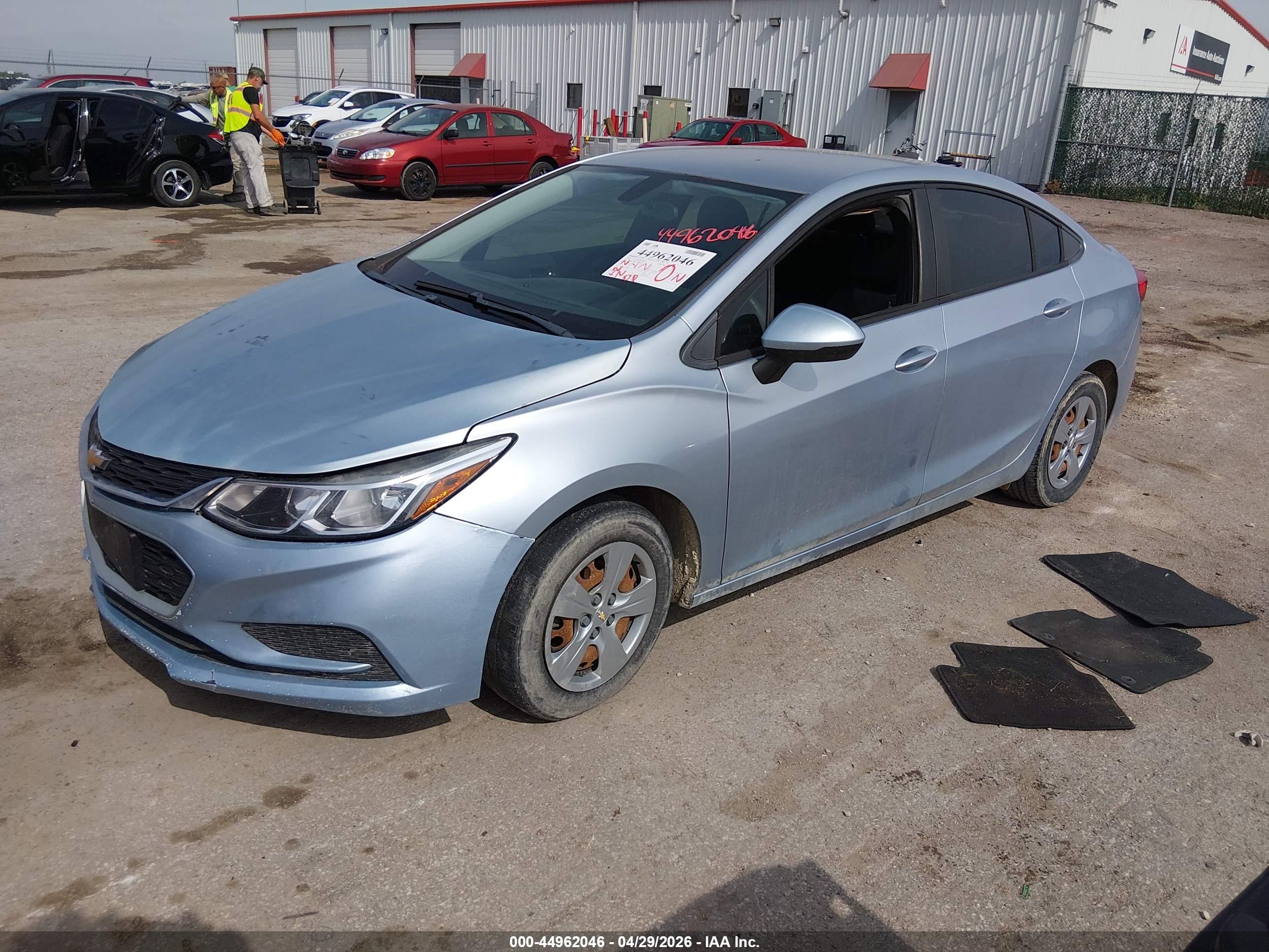 CHEVROLET CRUZE image 2
