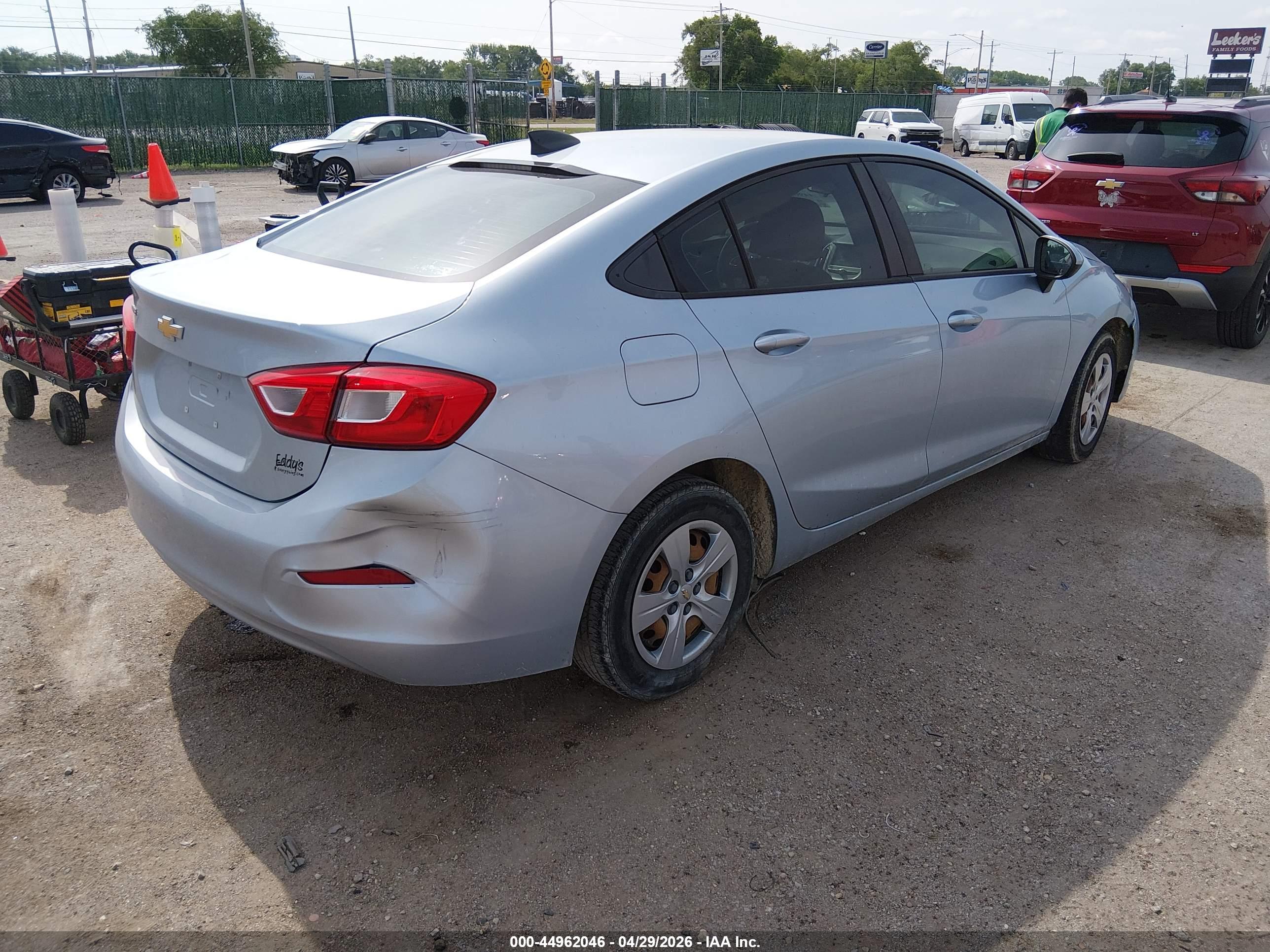 CHEVROLET CRUZE image 4
