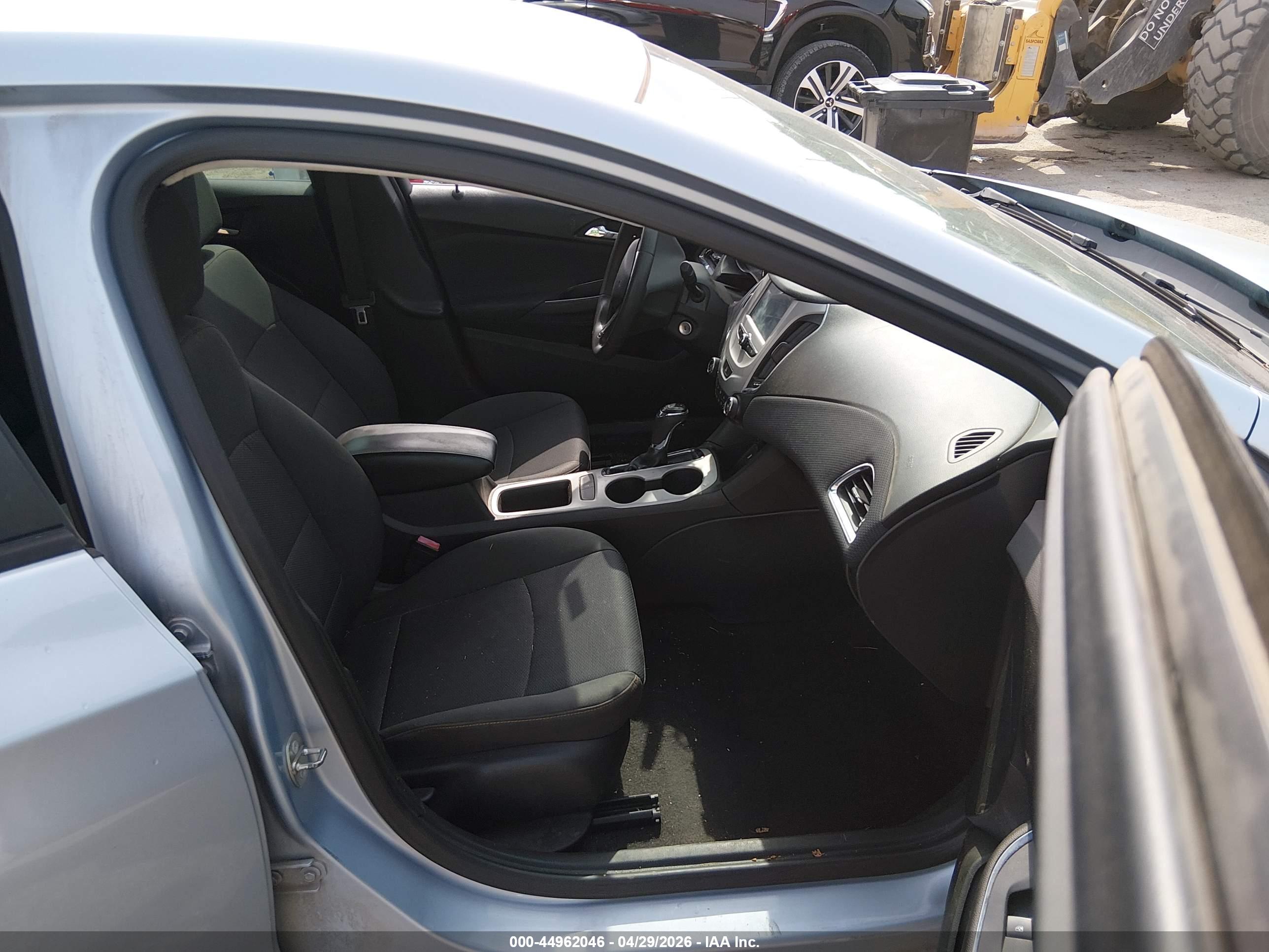 CHEVROLET CRUZE image 5