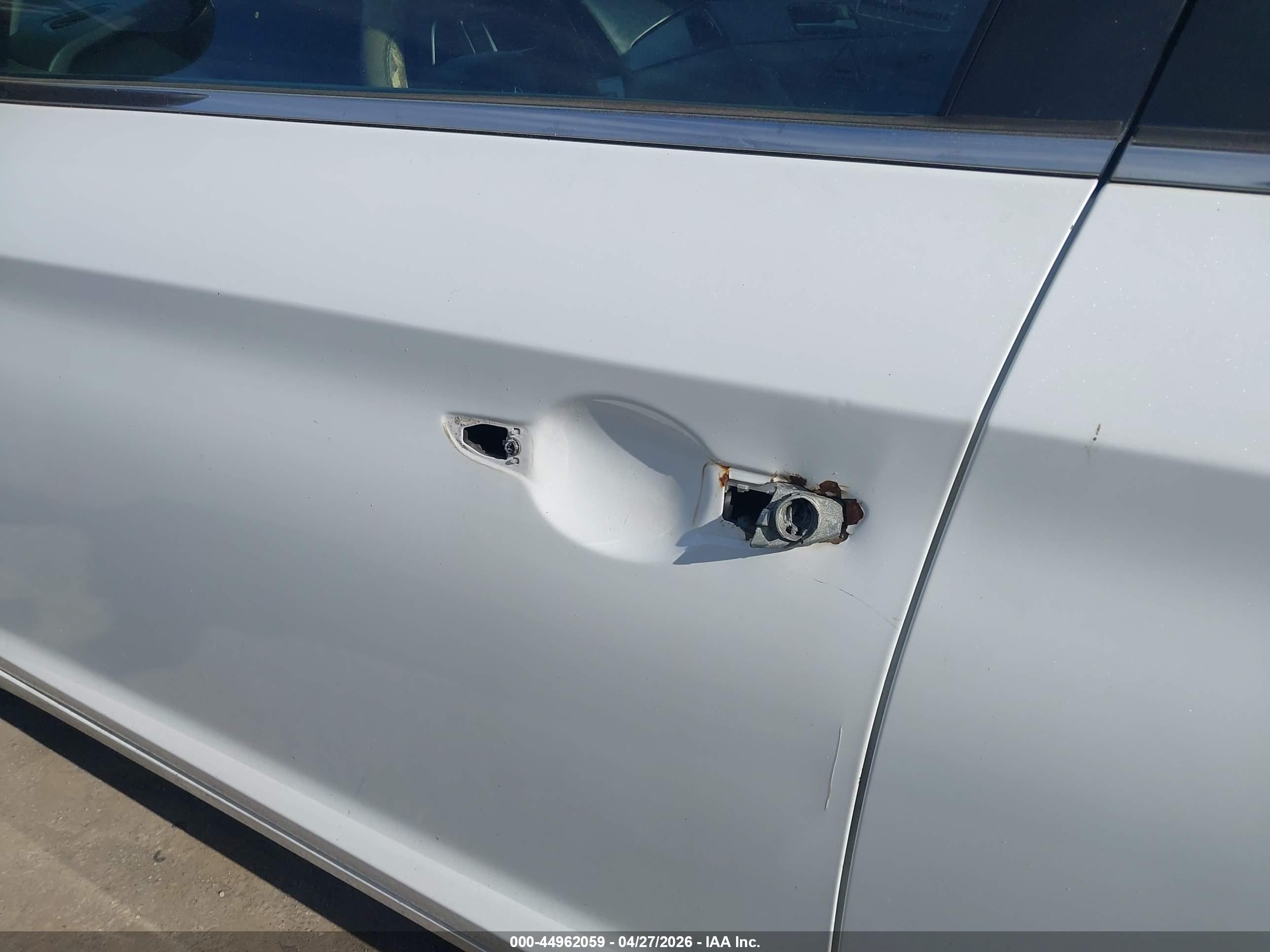 HYUNDAI SONATA image 6