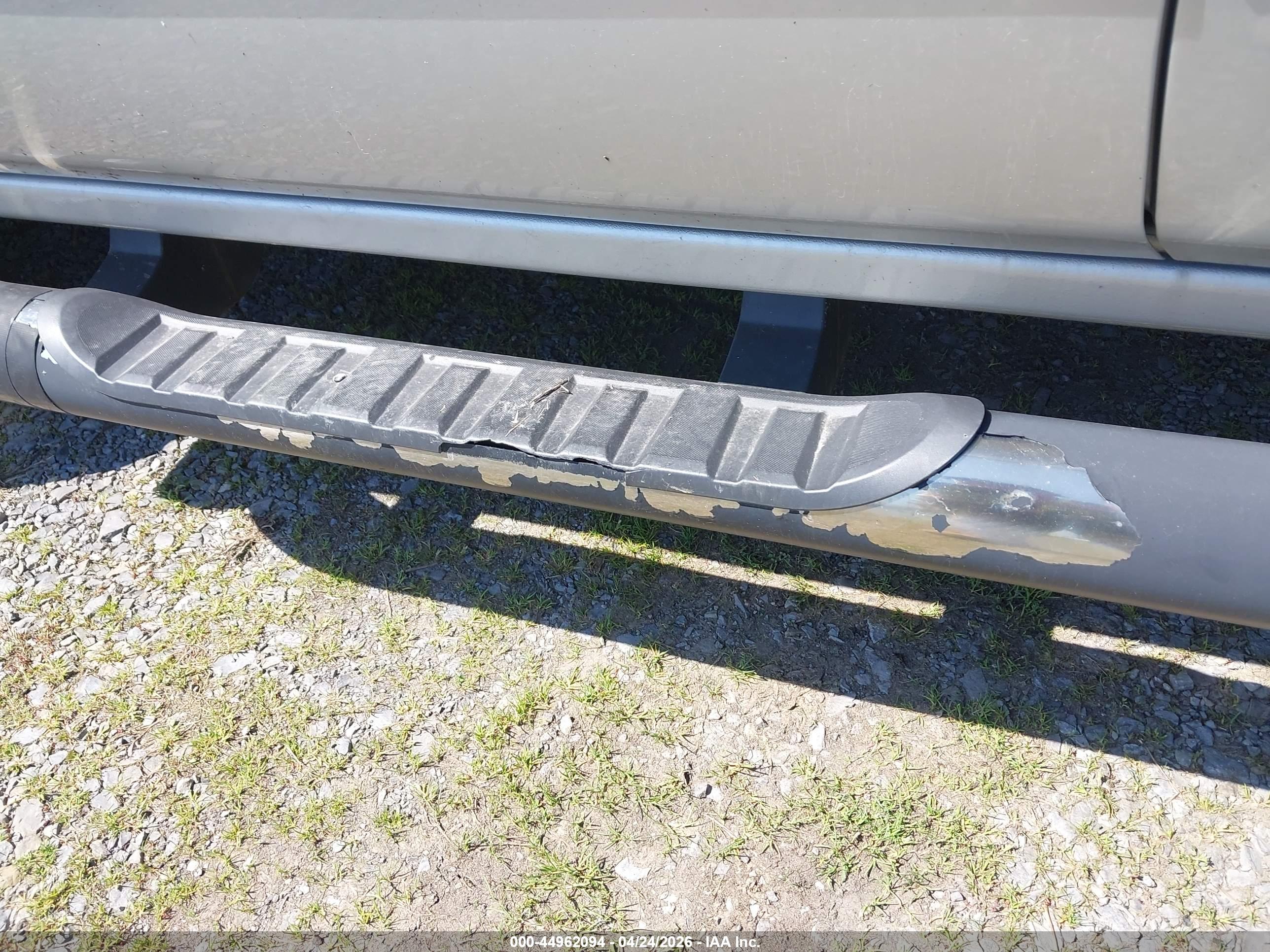 CHEVROLET SILVERADO image 6