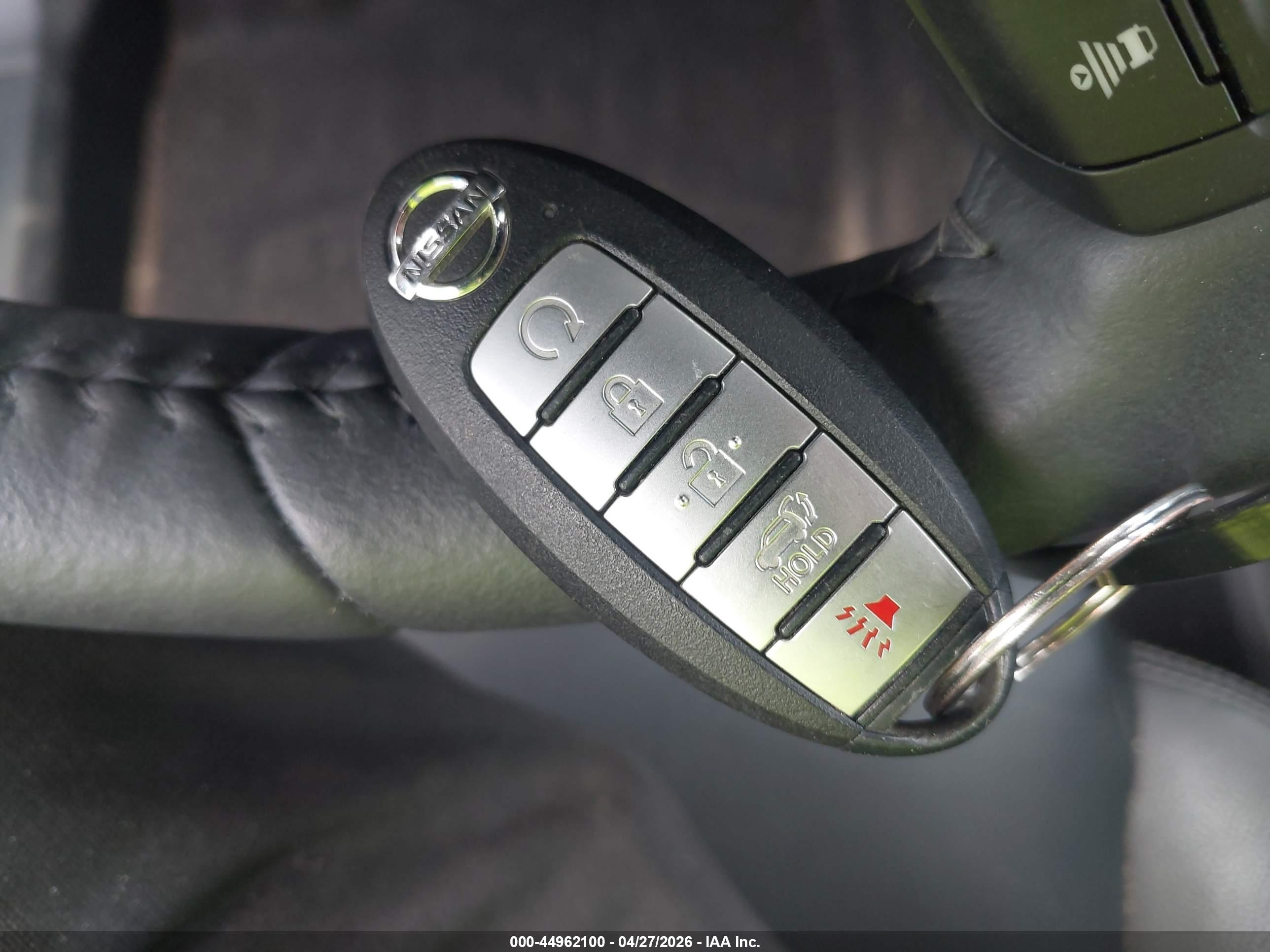 NISSAN ROGUE image 11