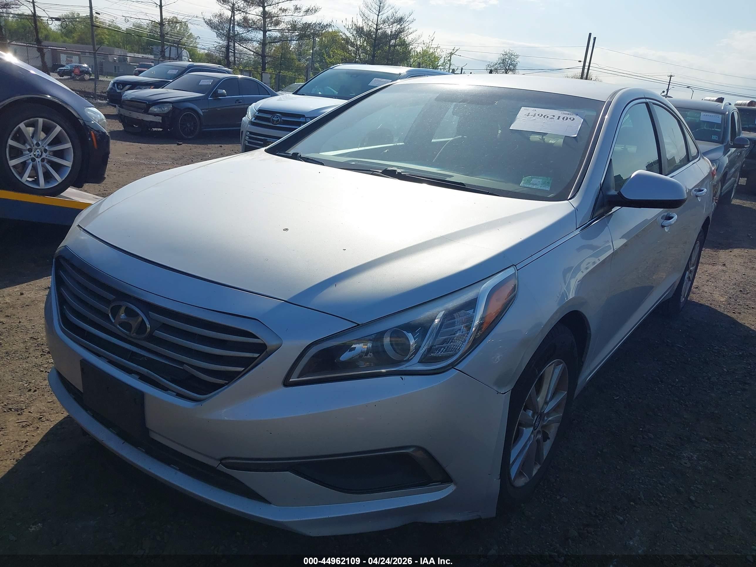 HYUNDAI SONATA image 6