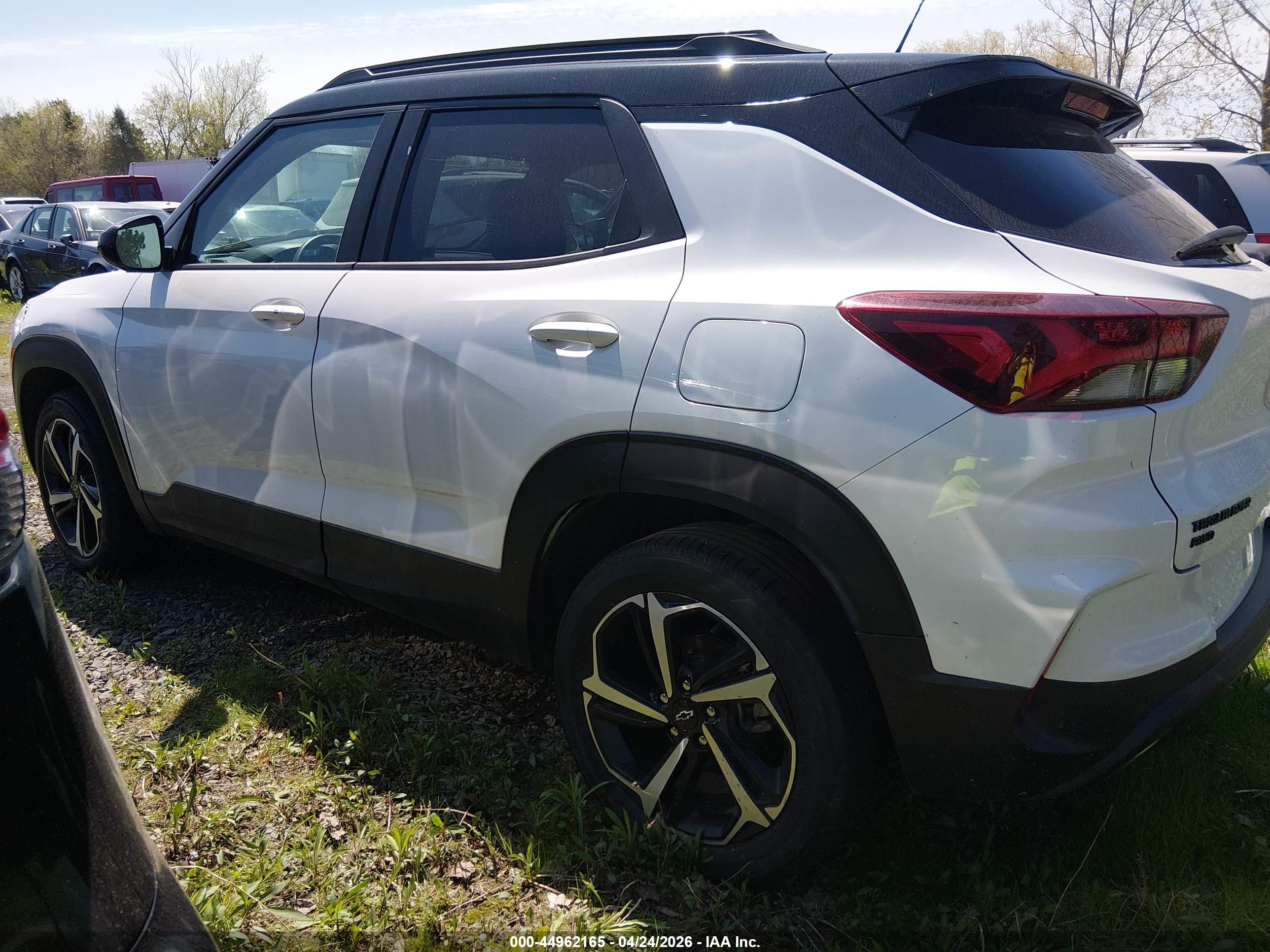 CHEVROLET TRAILBLAZER image 3