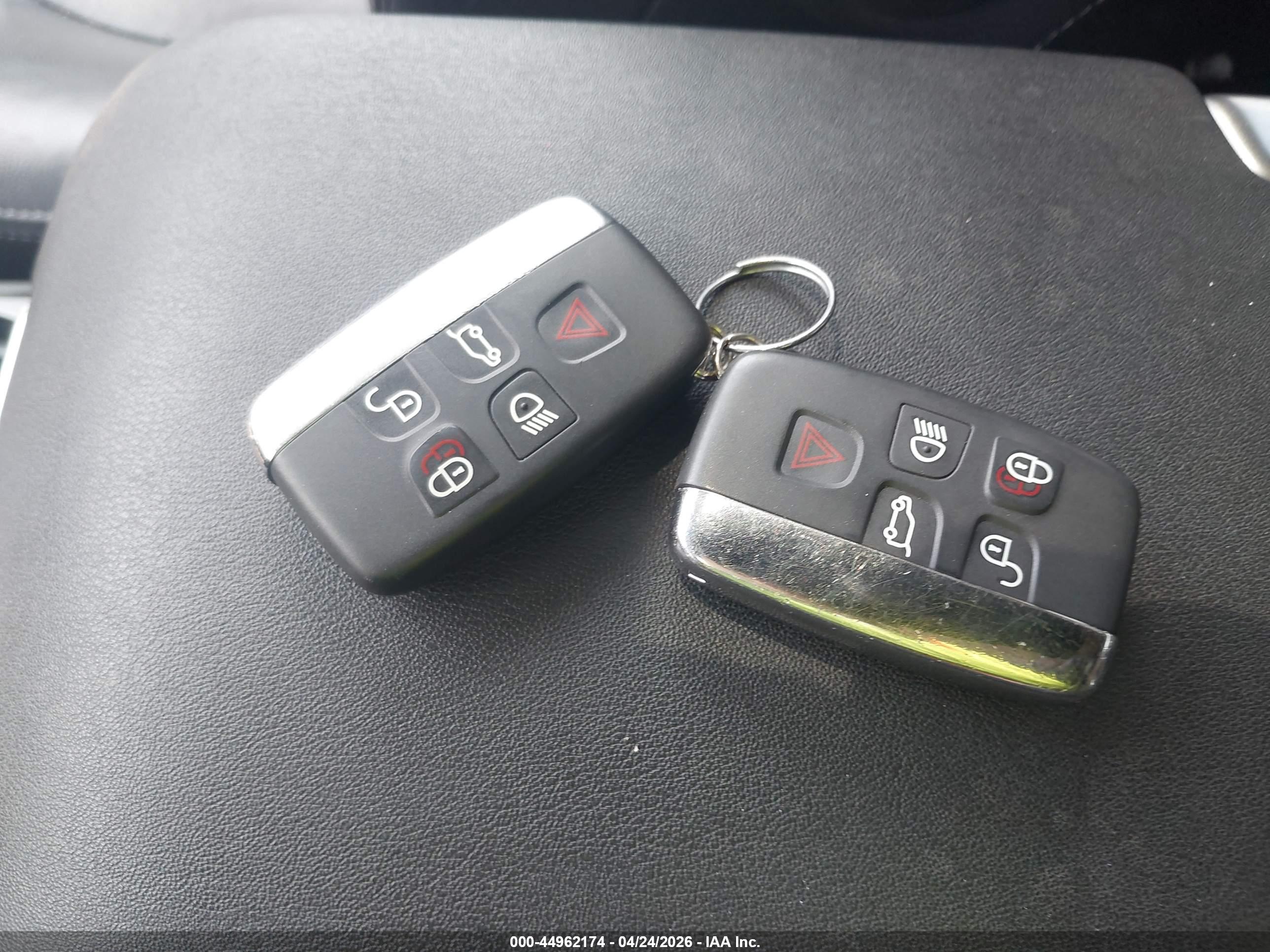 LAND ROVER image 11