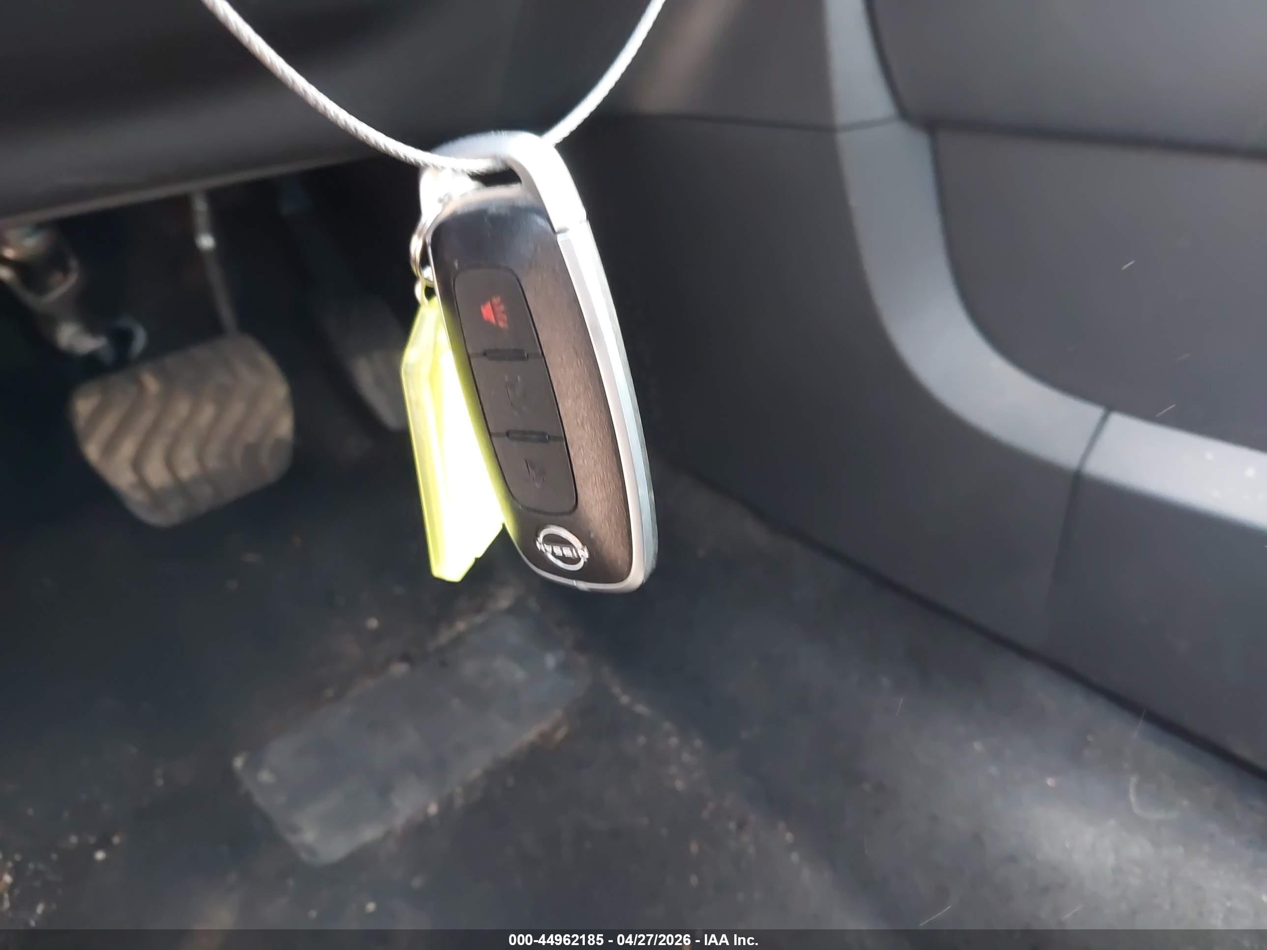 NISSAN KICKS image 11