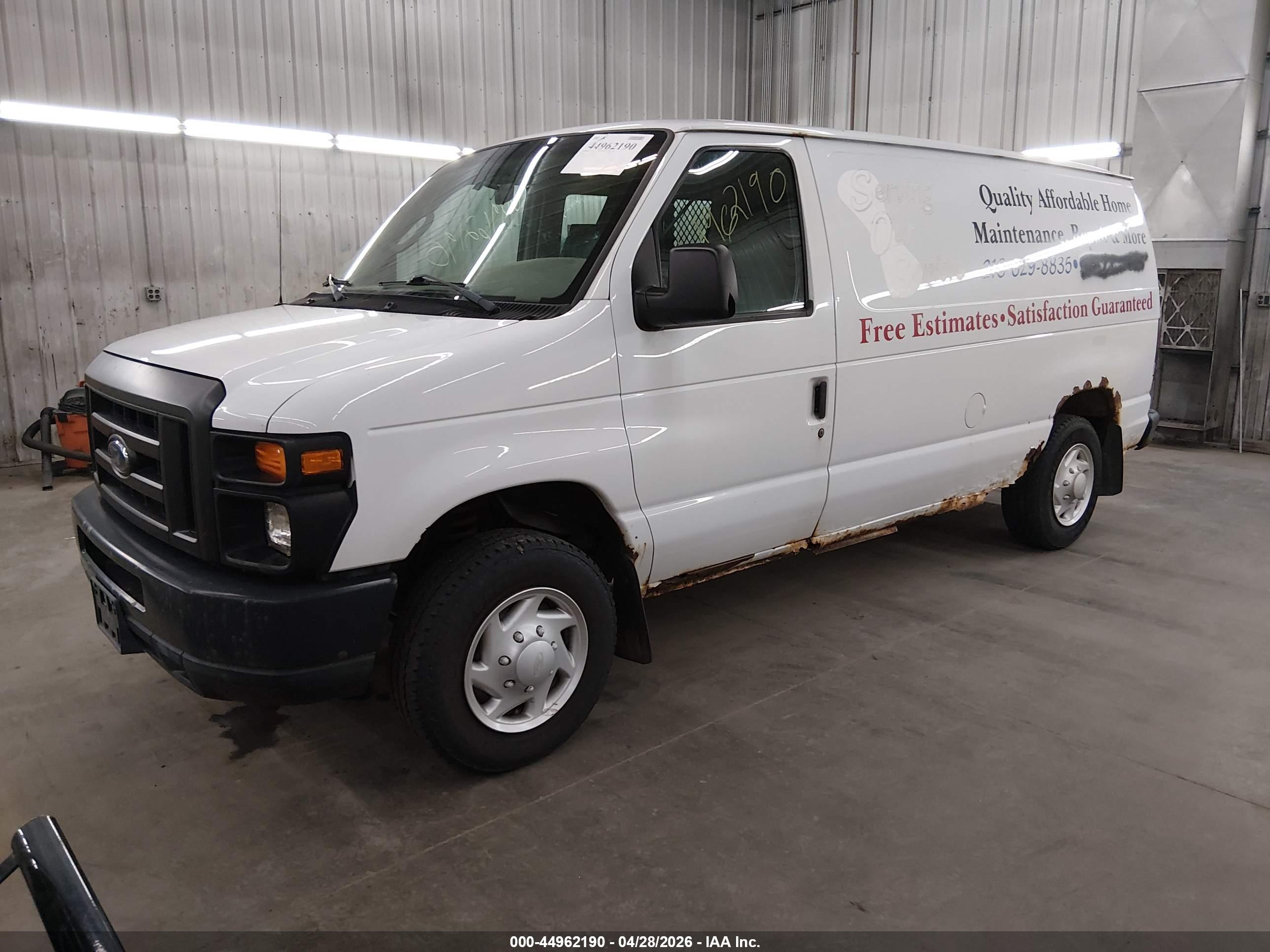 FORD E-150 image 2