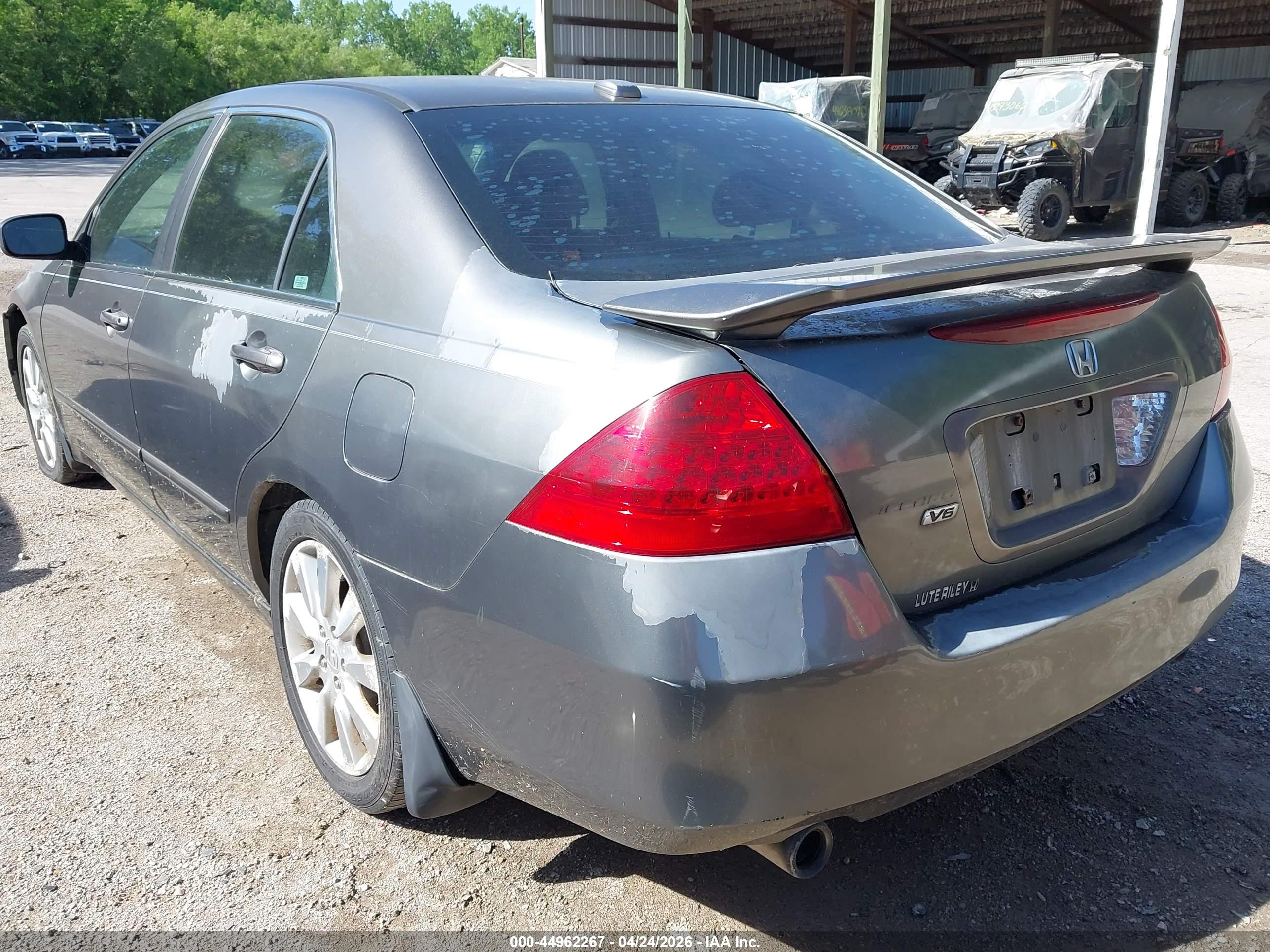 HONDA ACCORD image 3