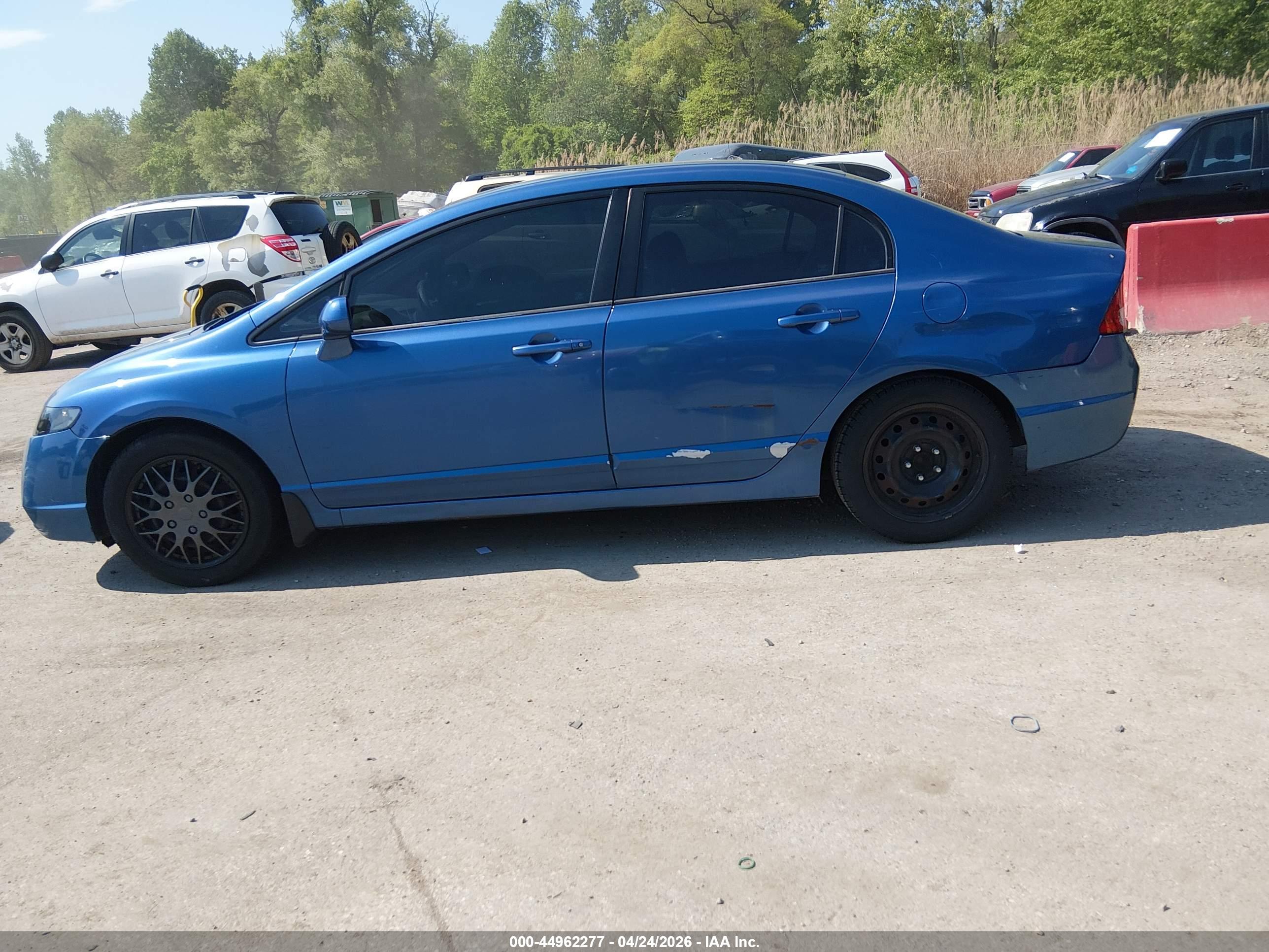 HONDA CIVIC image 6