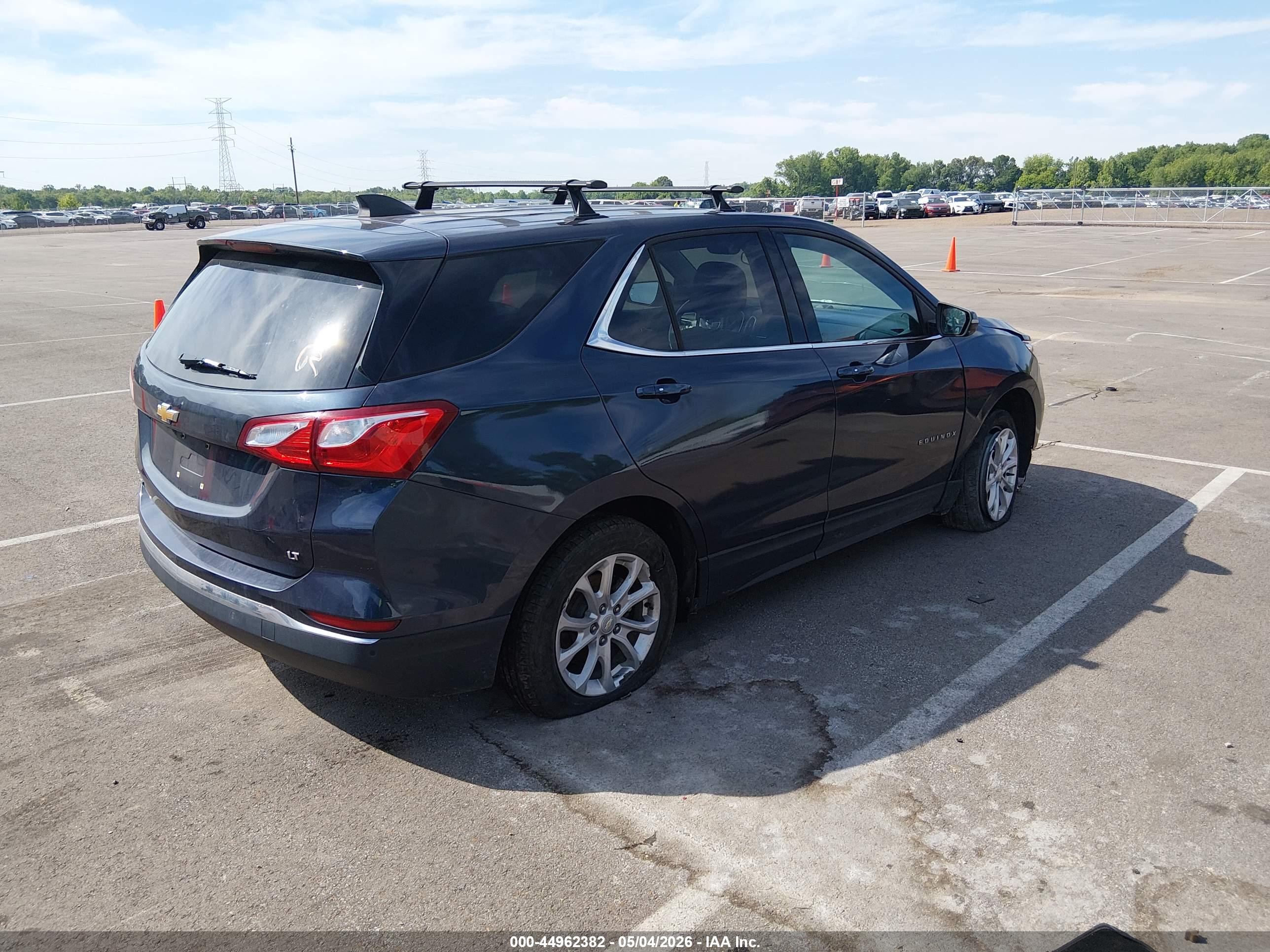 CHEVROLET EQUINOX image 4