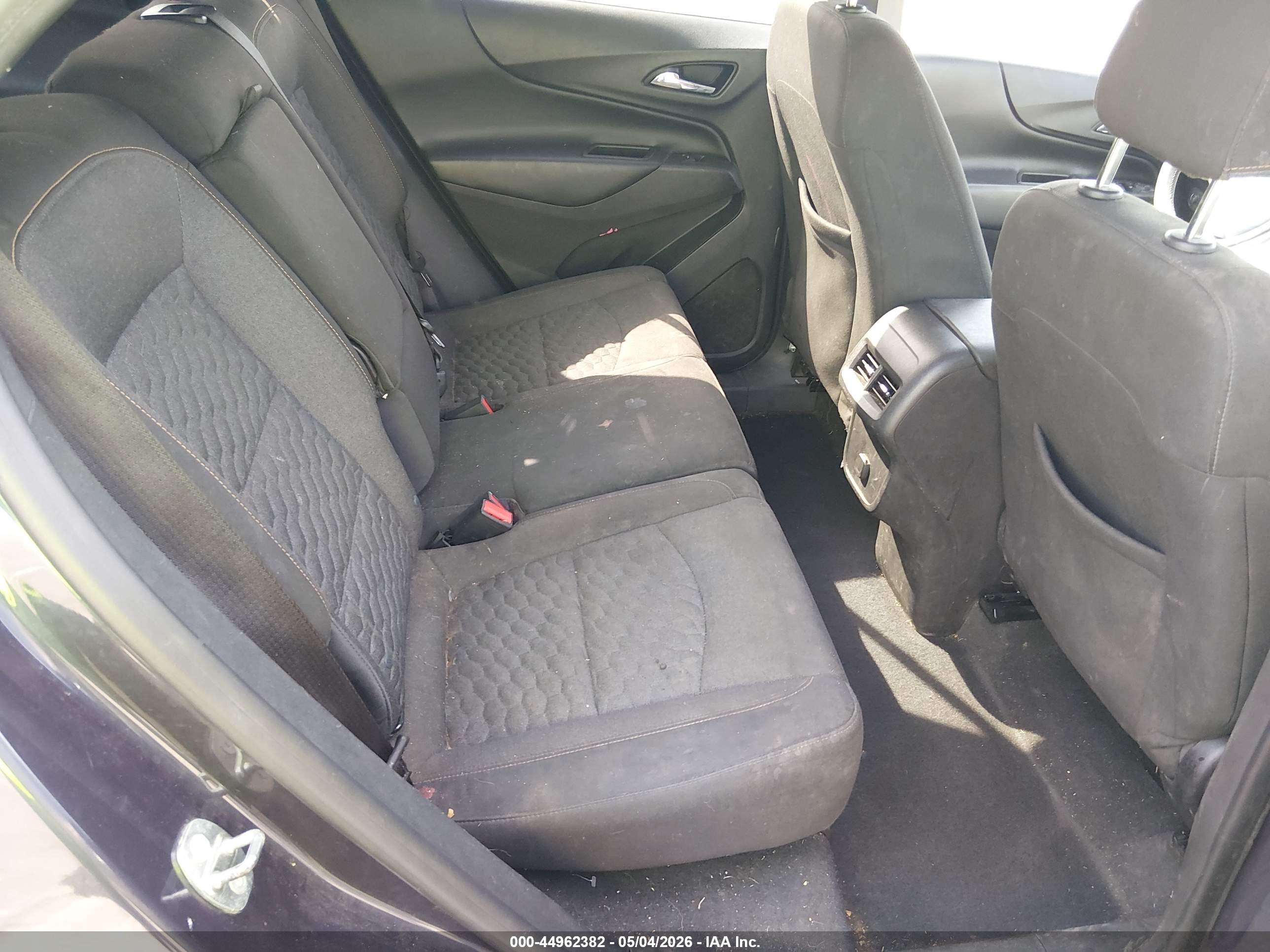 CHEVROLET EQUINOX image 8