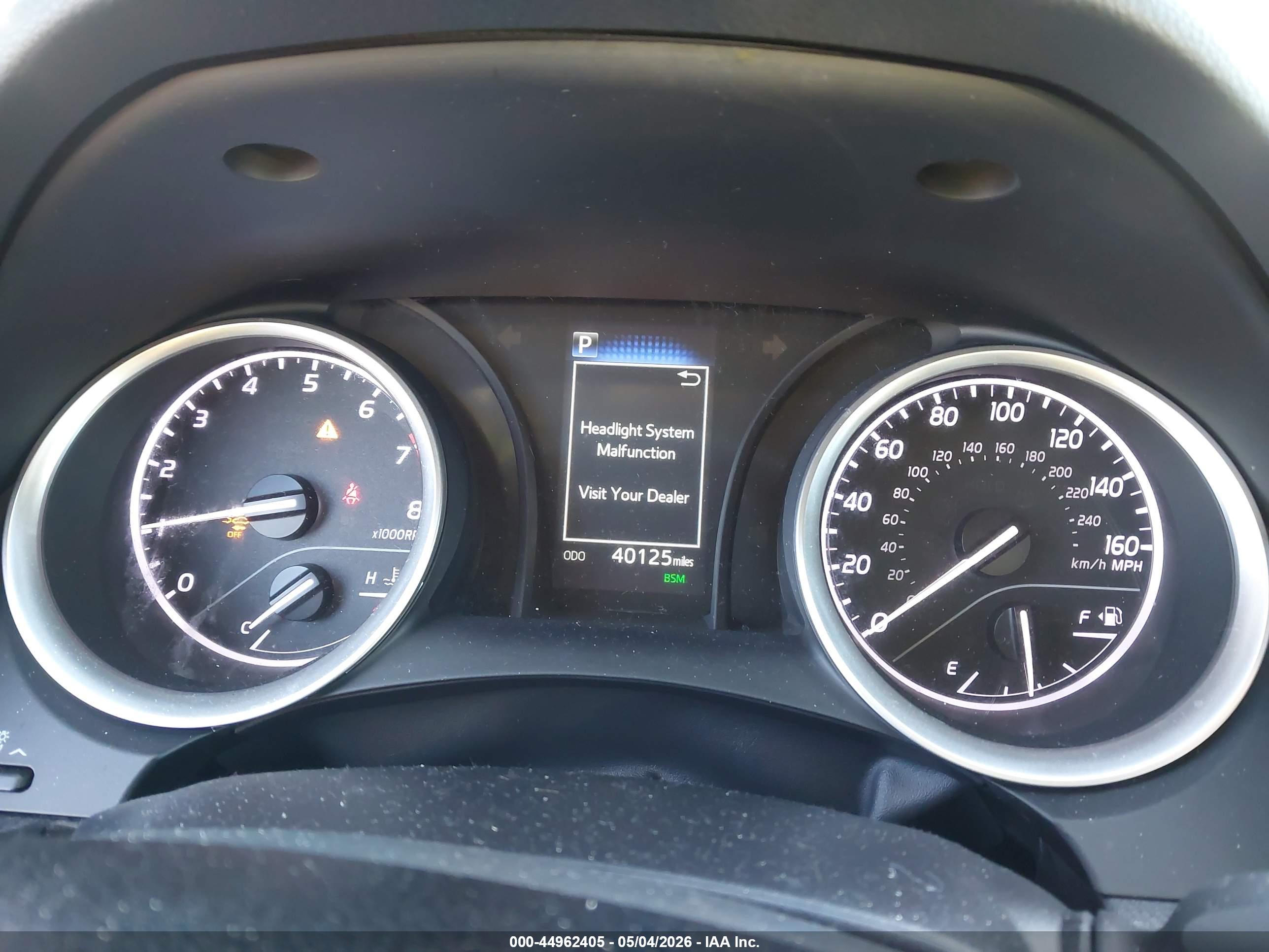 TOYOTA CAMRY image 7