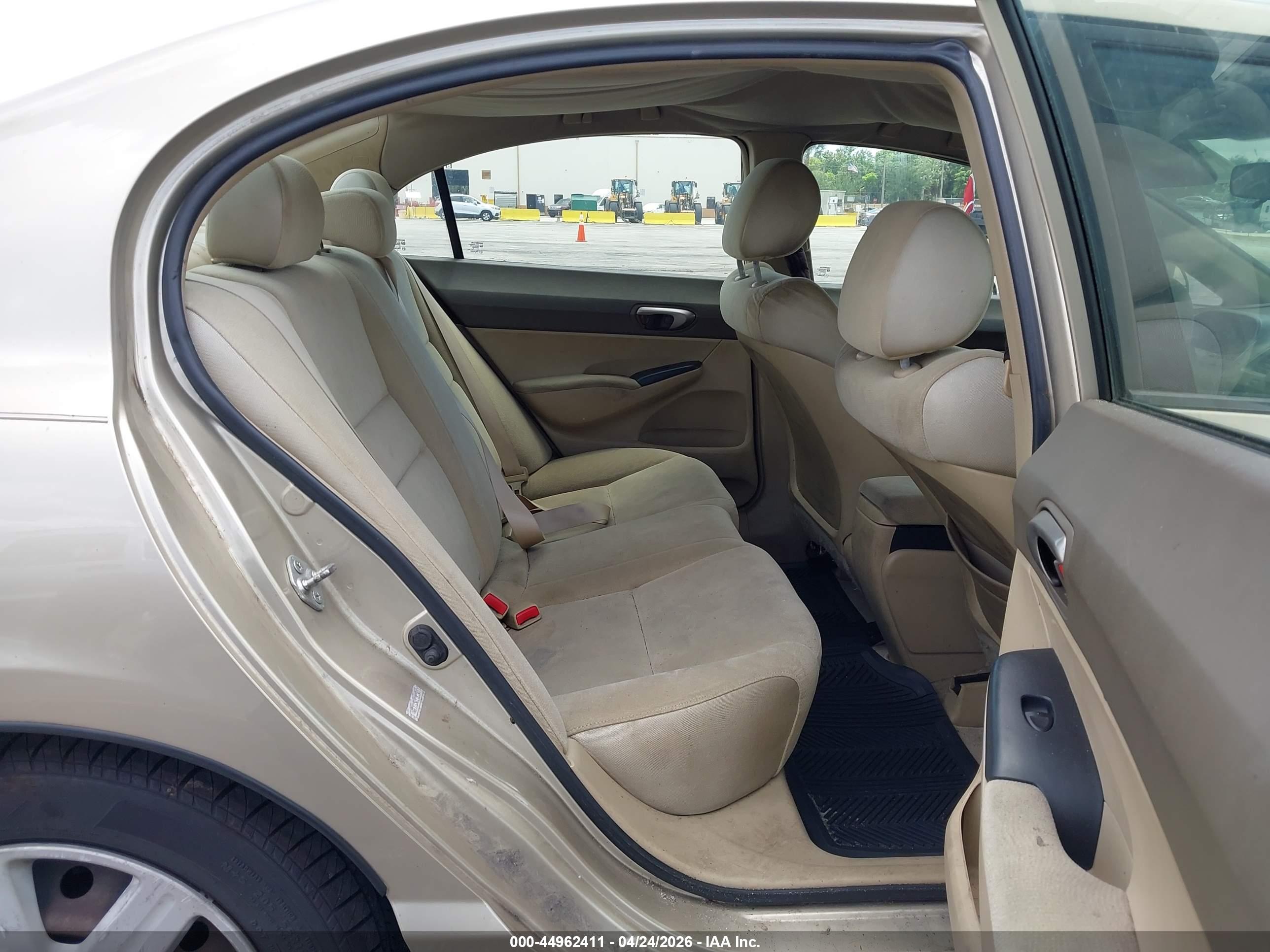 HONDA CIVIC image 8
