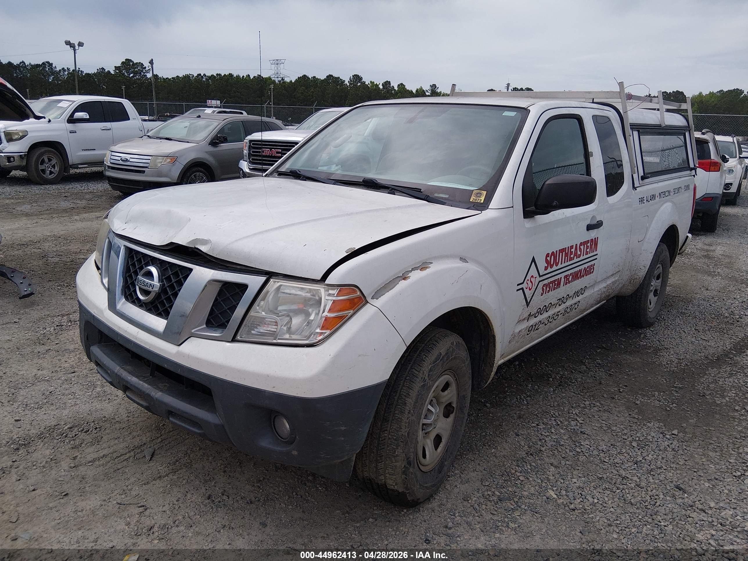 NISSAN FRONTIER image 2
