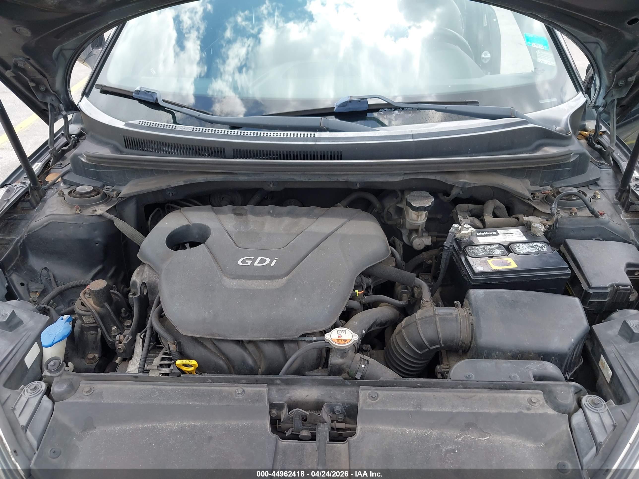 HYUNDAI VELOSTER image 10