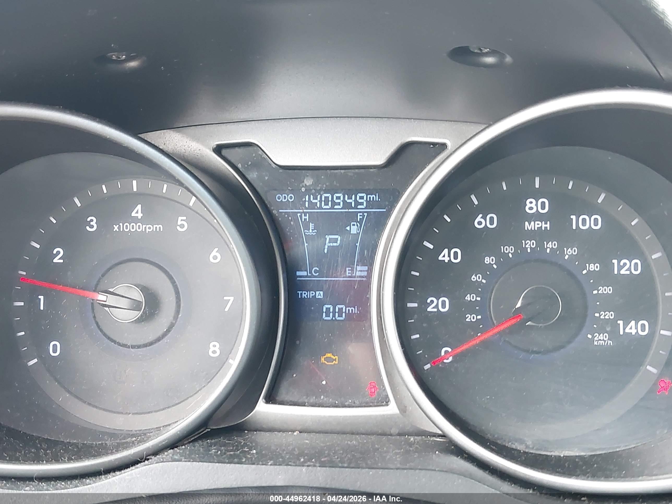 HYUNDAI VELOSTER image 7