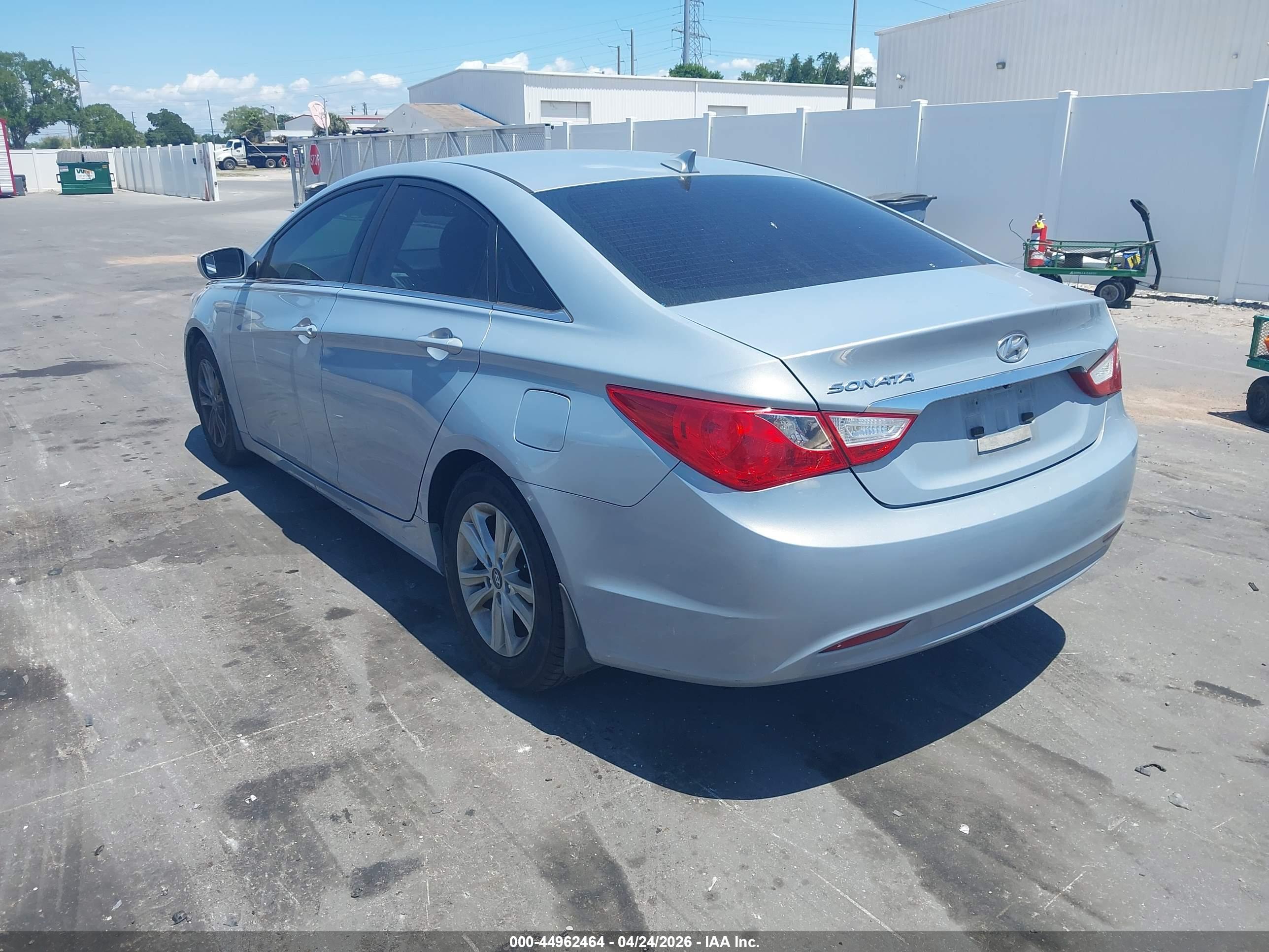 HYUNDAI SONATA image 3