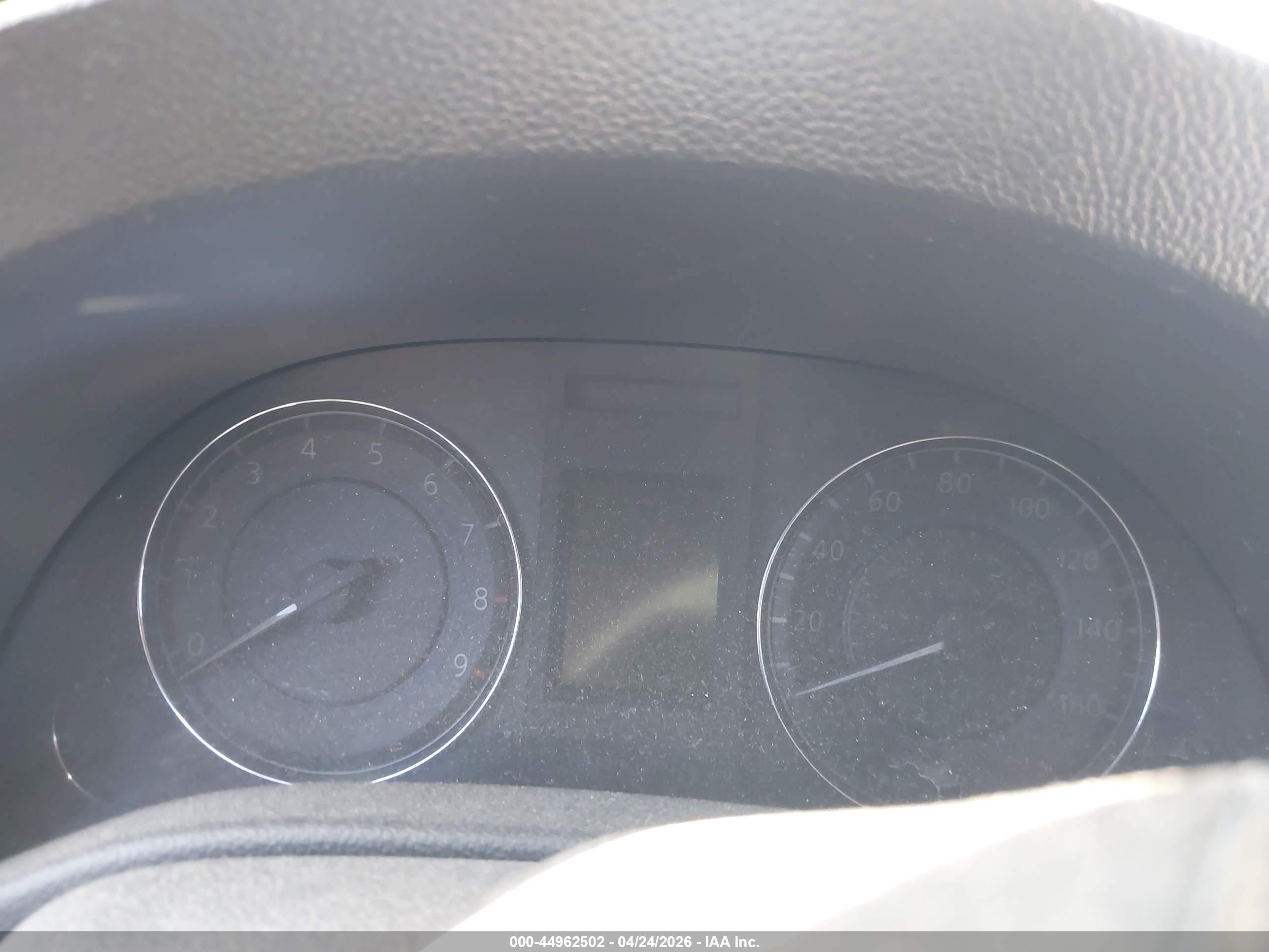 INFINITI G37 image 7