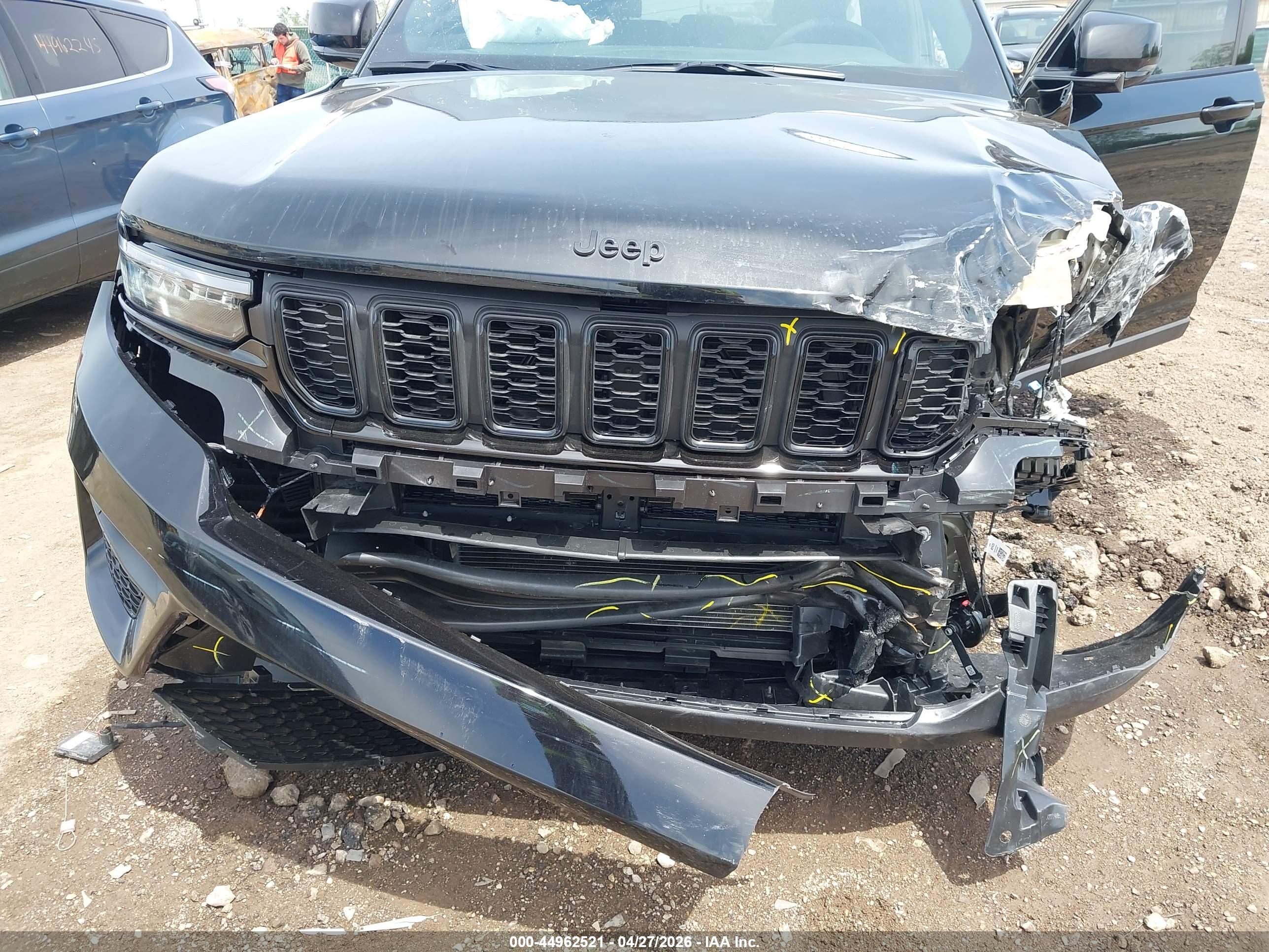 JEEP GRAND image 6