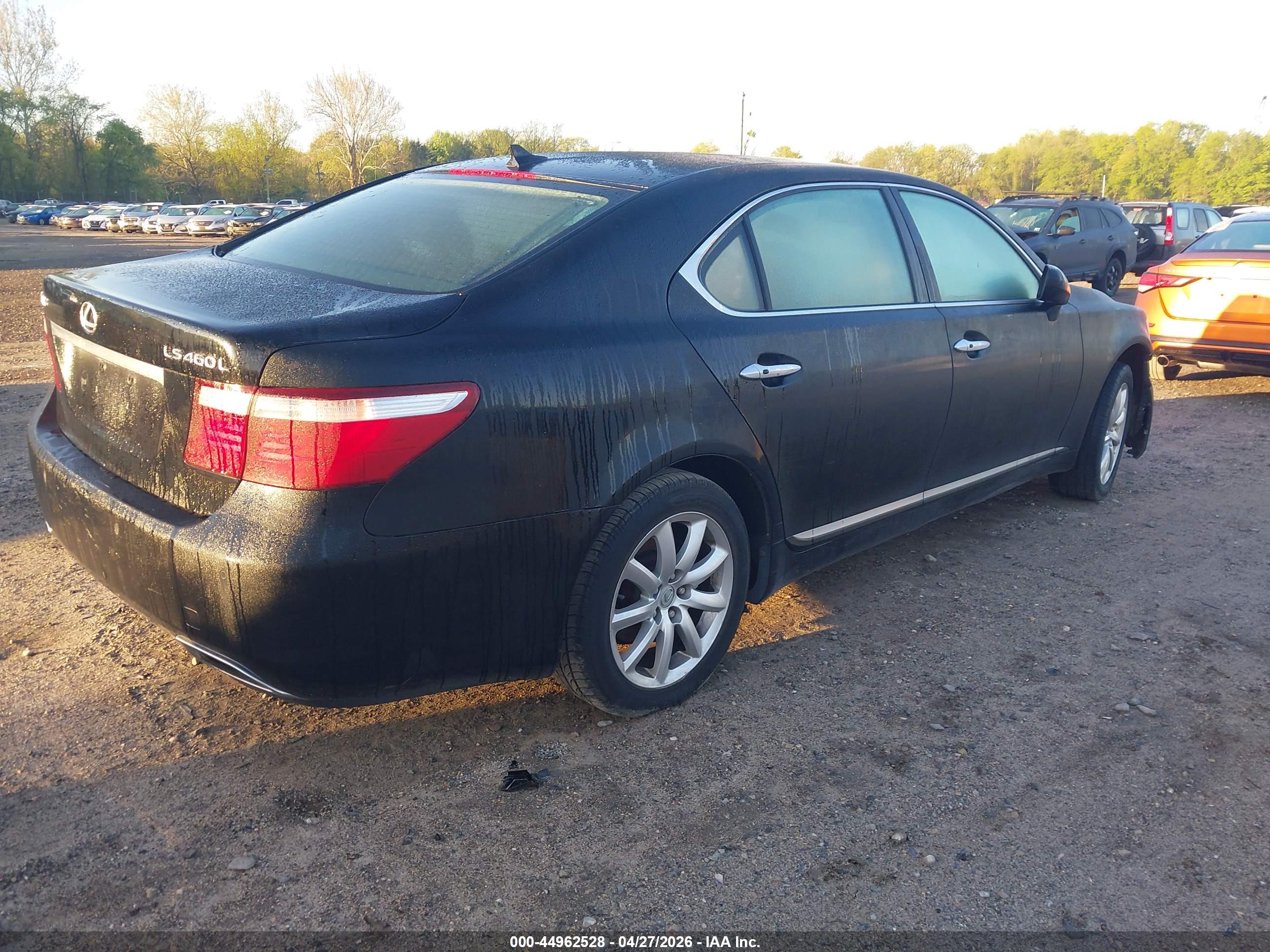 LEXUS LS image 4