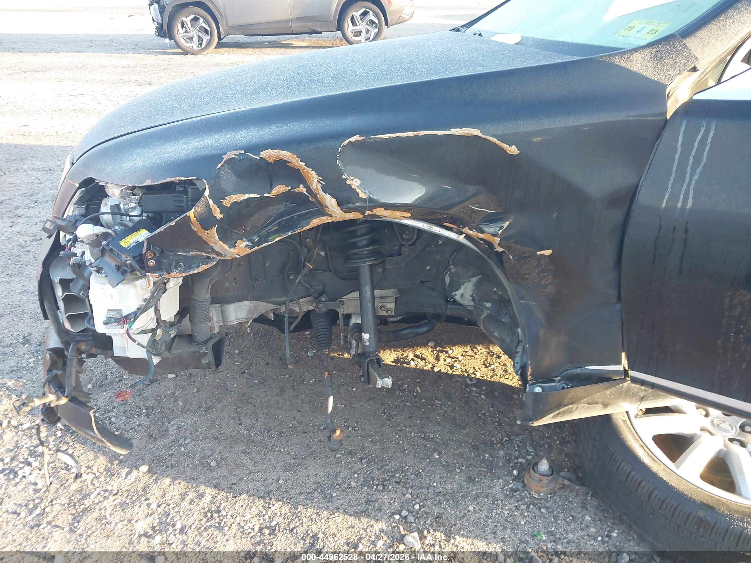 LEXUS LS image 6