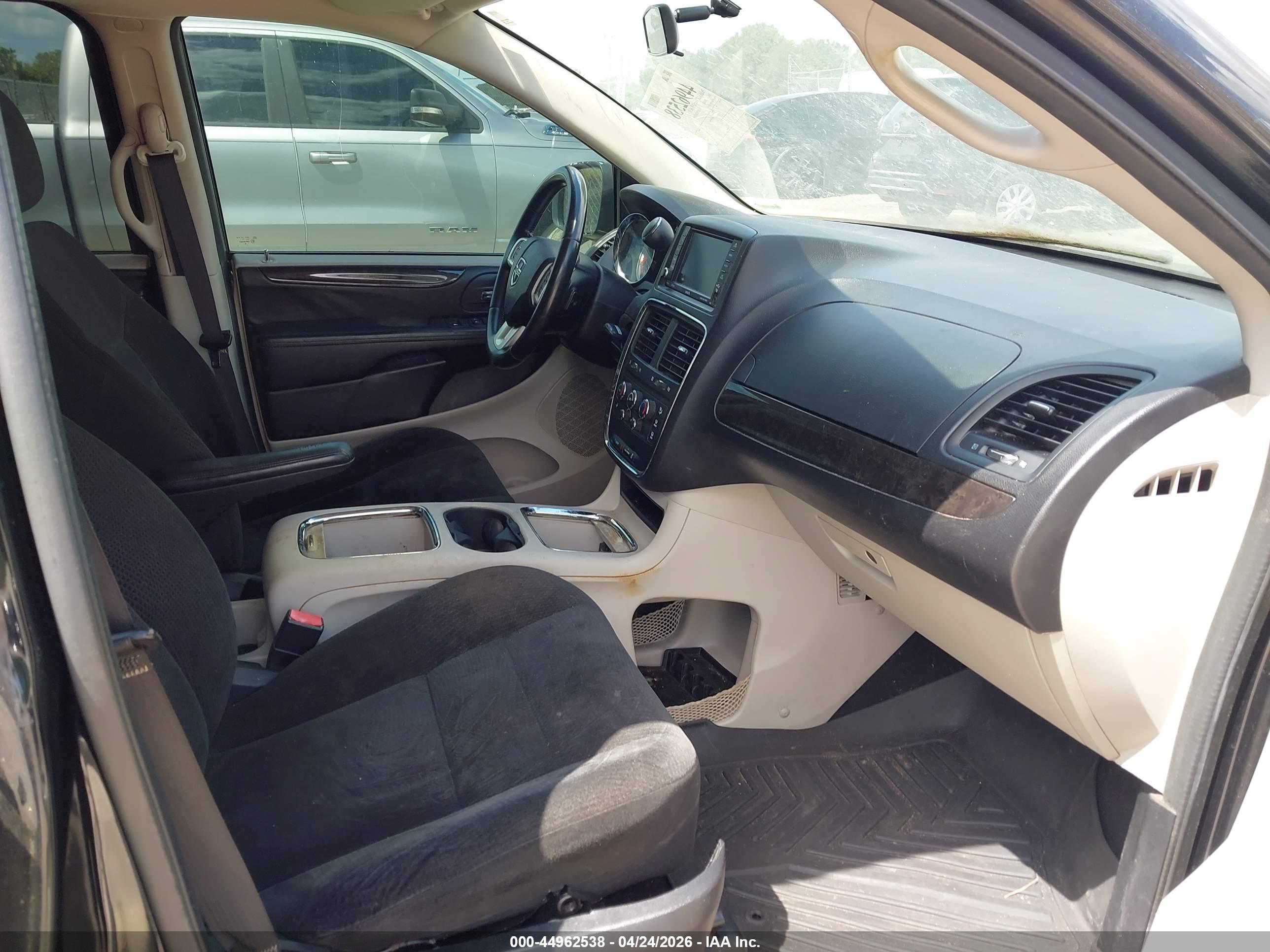 DODGE GRAND image 5