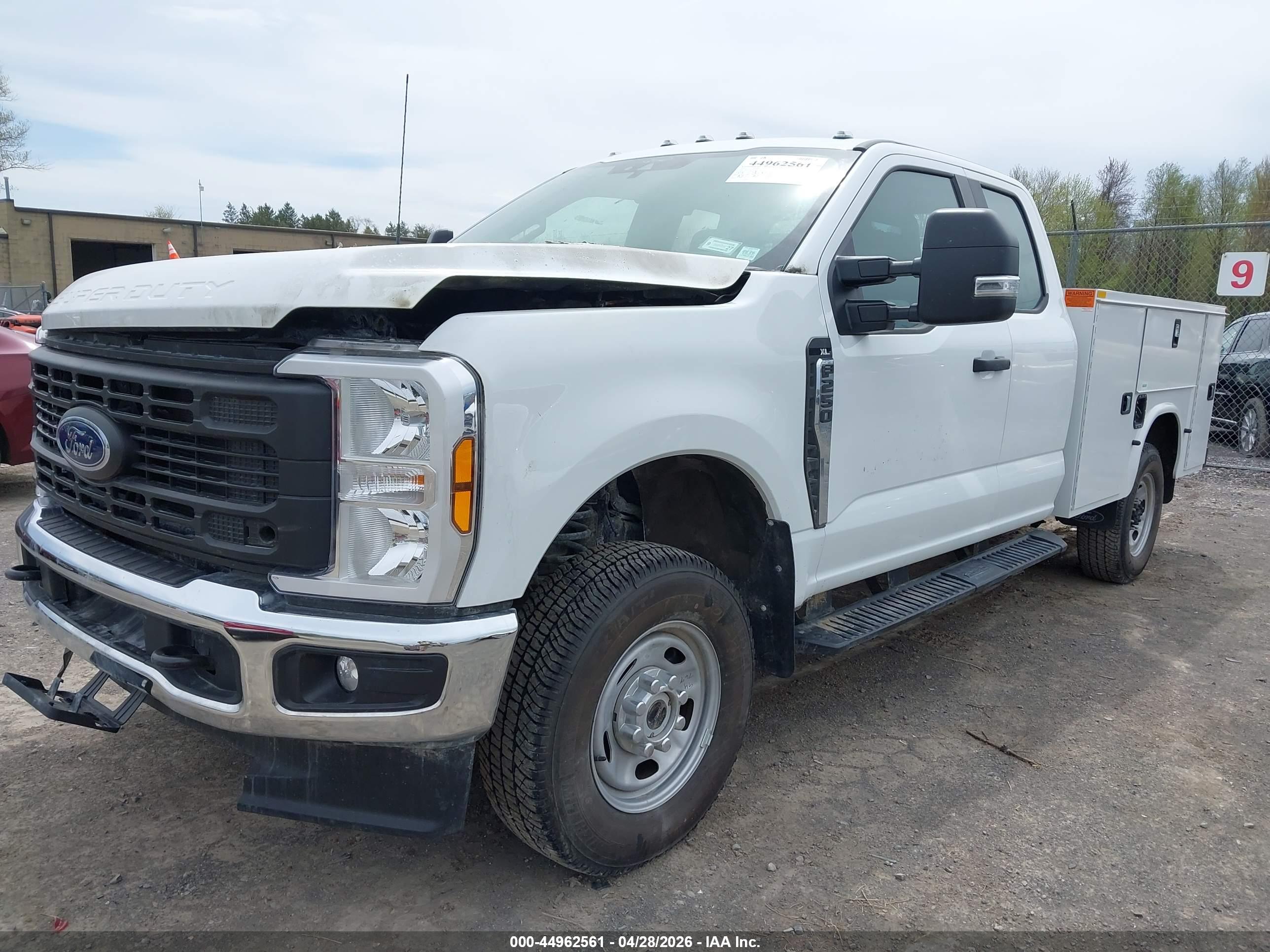 FORD F-250 image 2