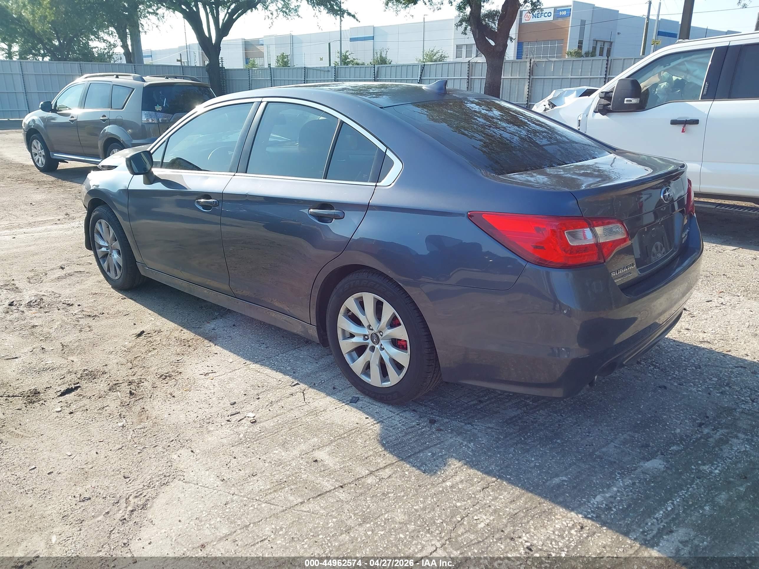 SUBARU LEGACY image 3