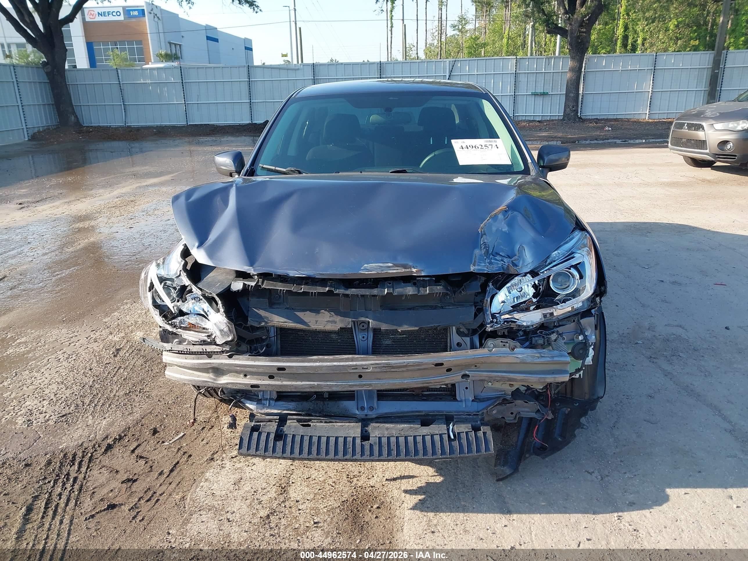 SUBARU LEGACY image 6