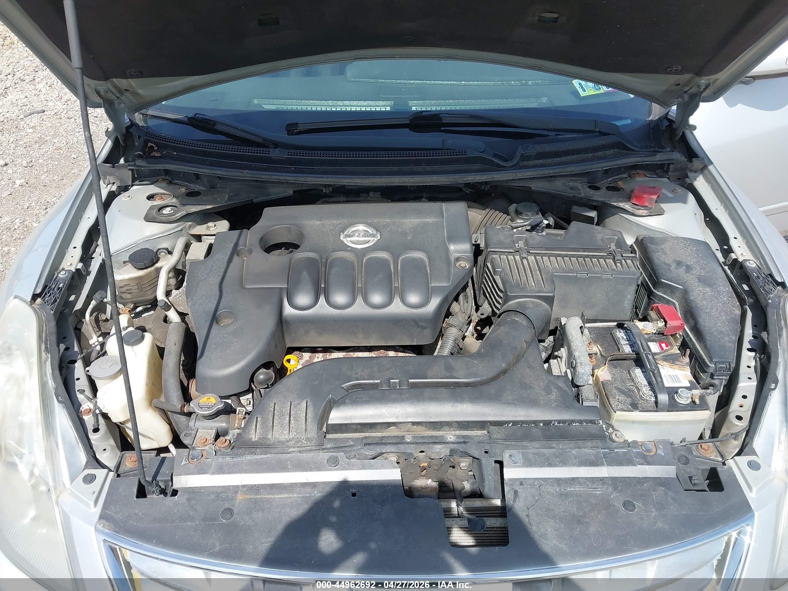 NISSAN ALTIMA image 10