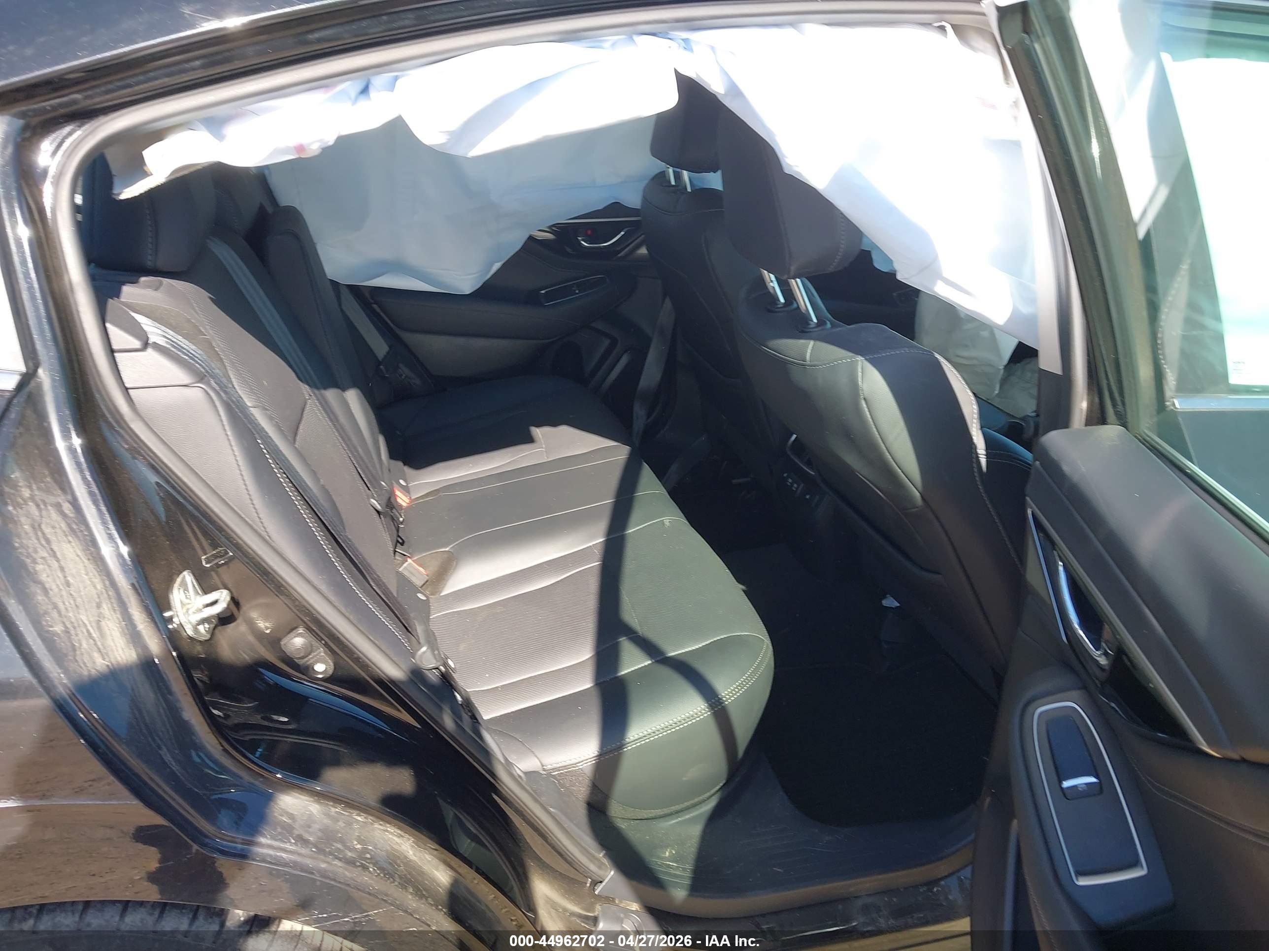SUBARU LEGACY image 8