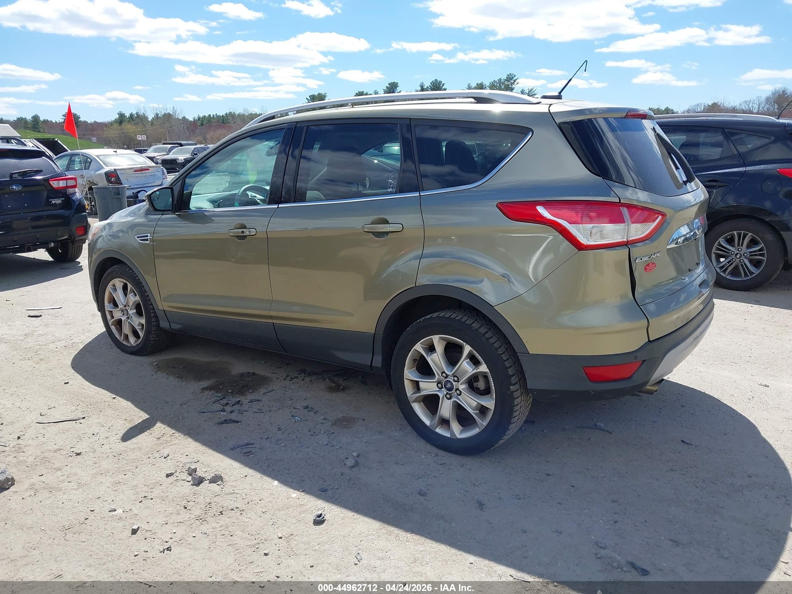 FORD ESCAPE image 3
