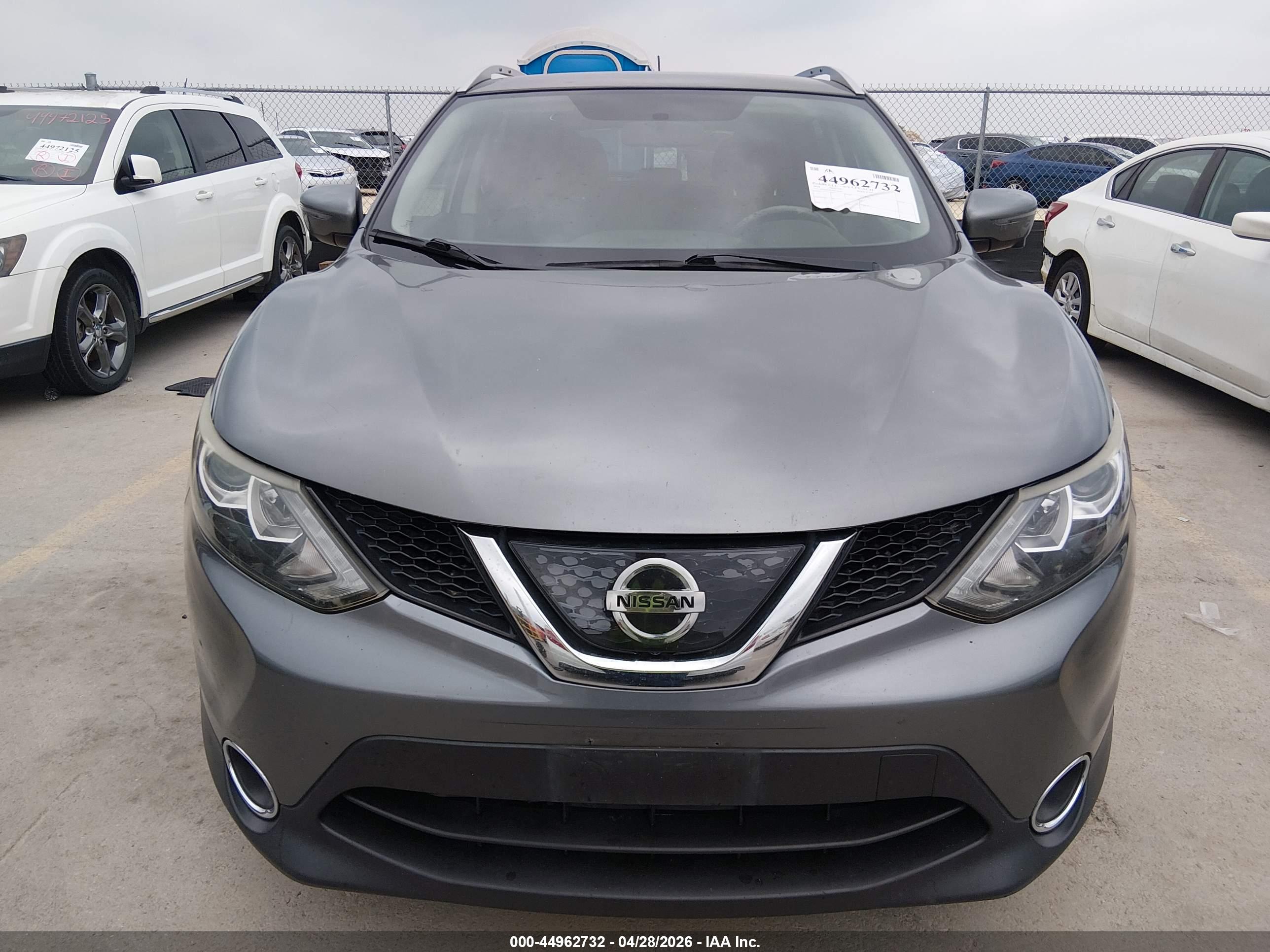 NISSAN ROGUE image 6