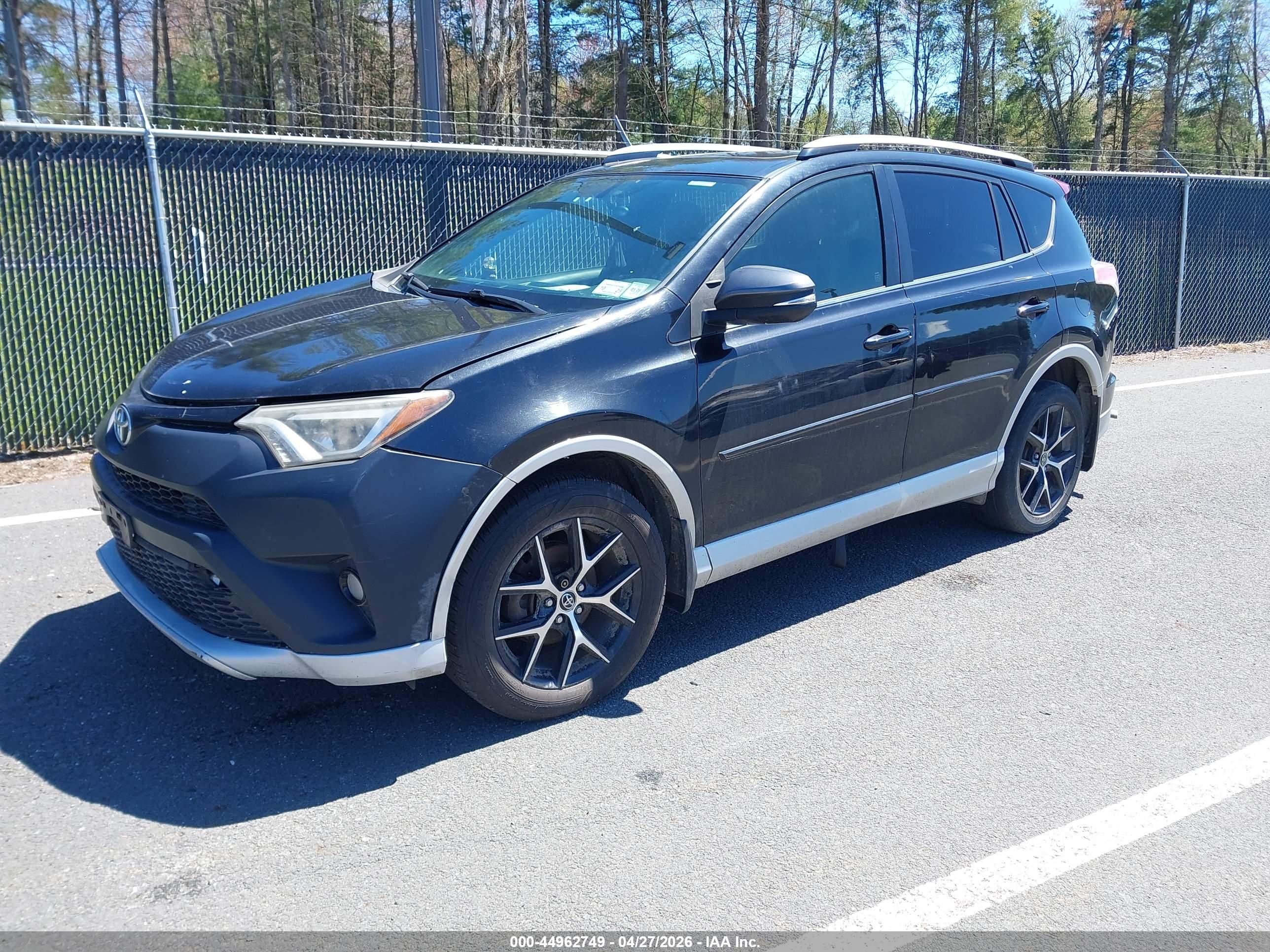 TOYOTA RAV4 image 2