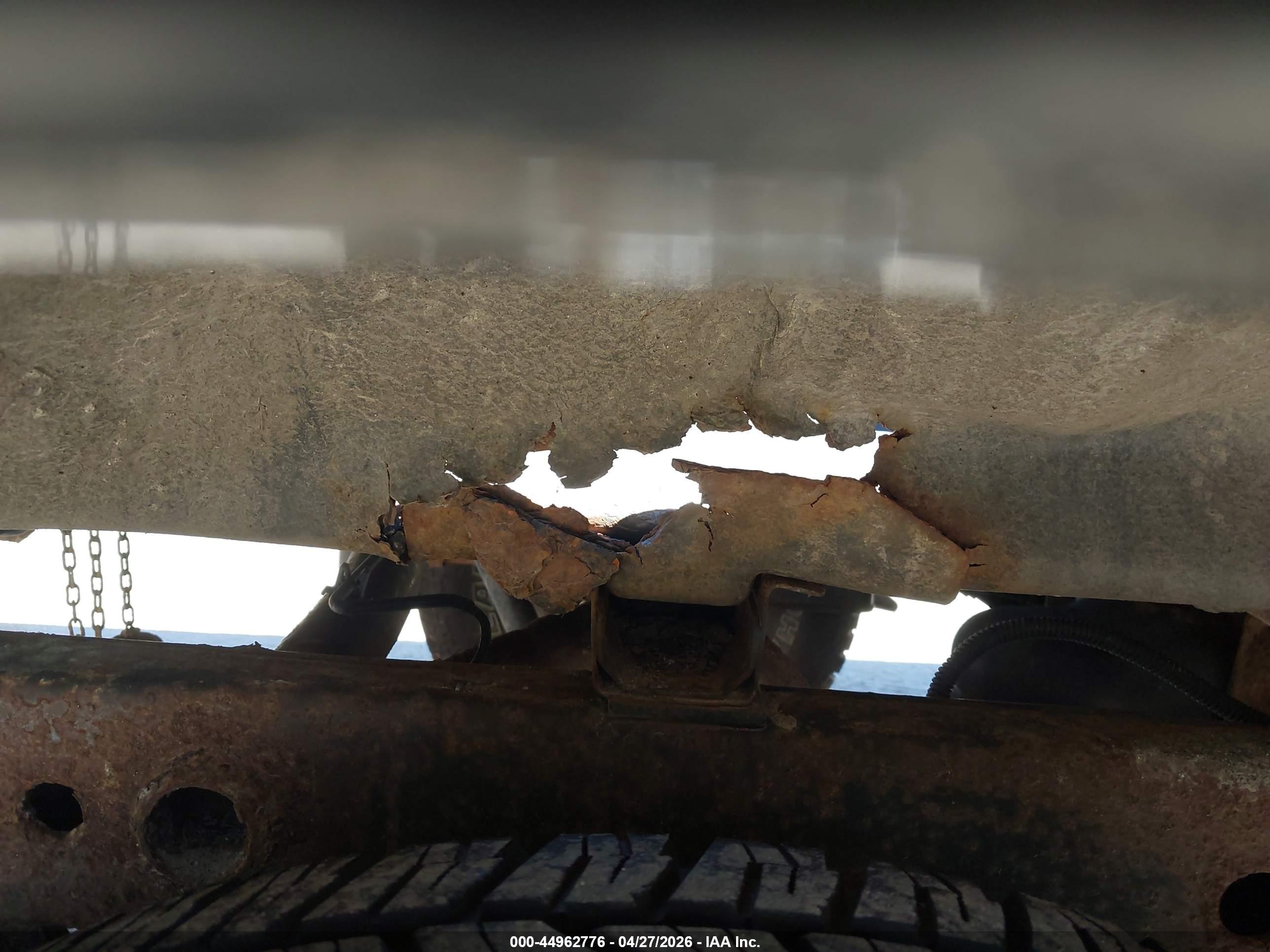 NISSAN FRONTIER image 6