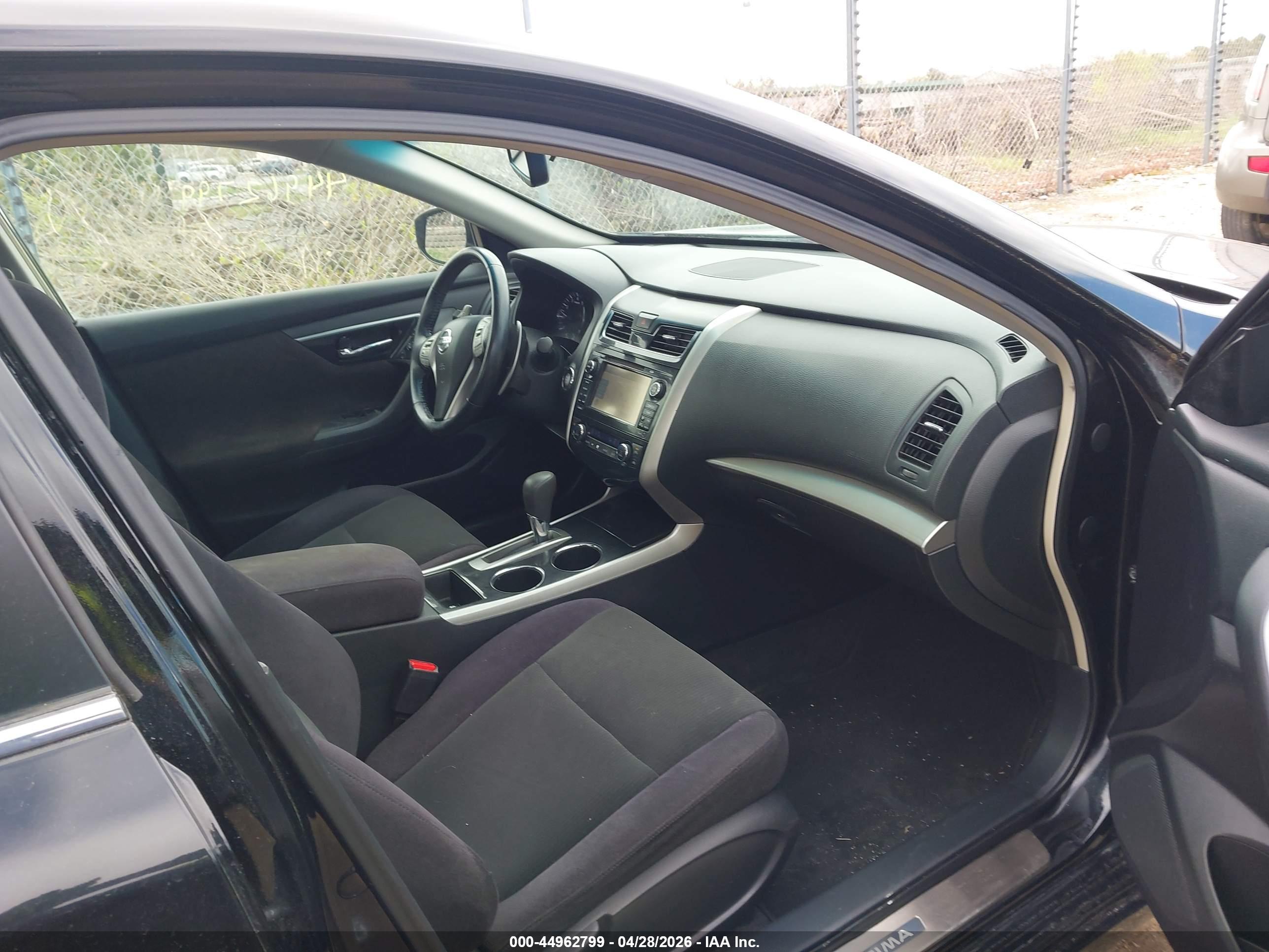 NISSAN ALTIMA image 5