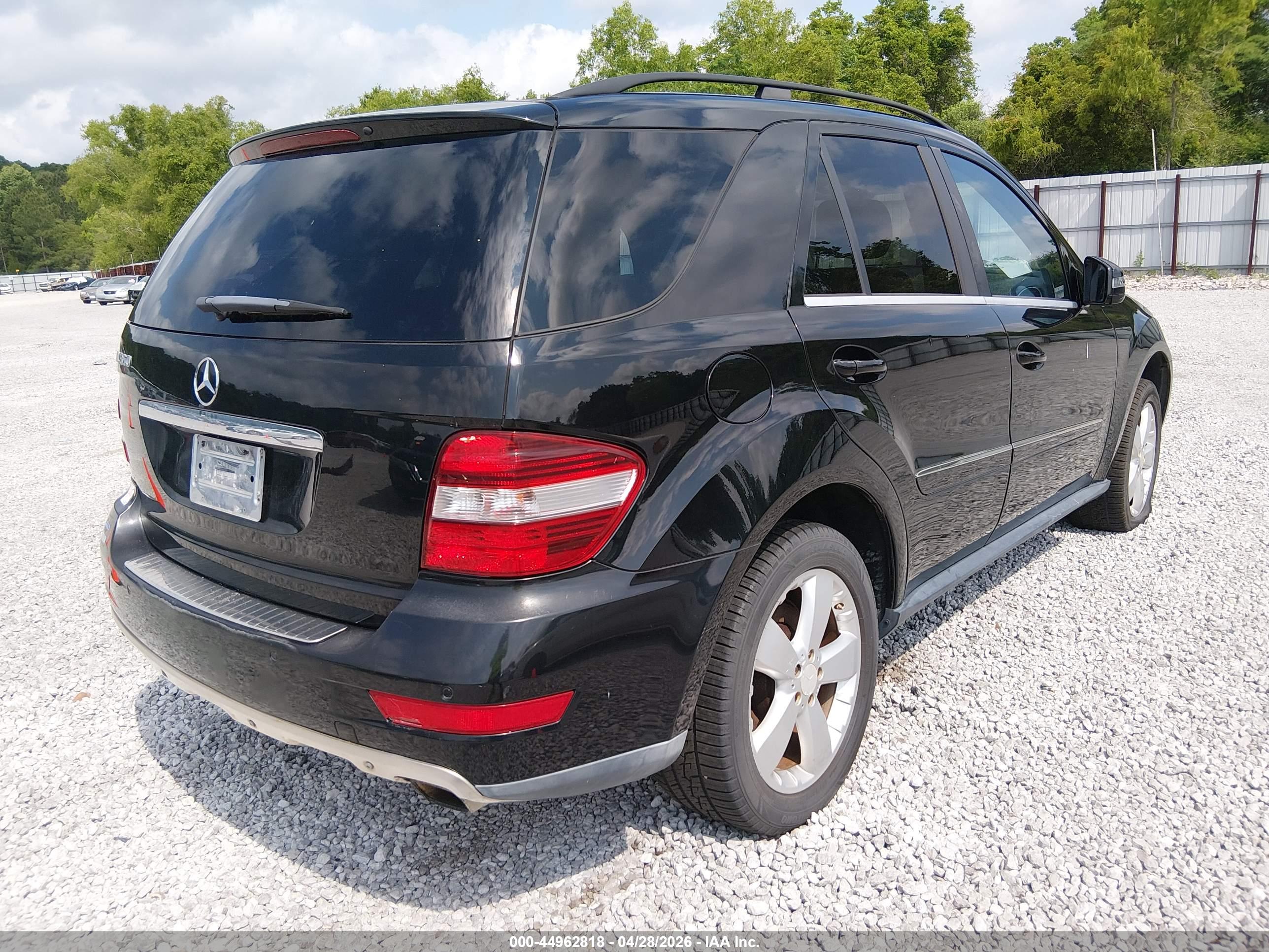 MERCEDES-BENZ ML image 4