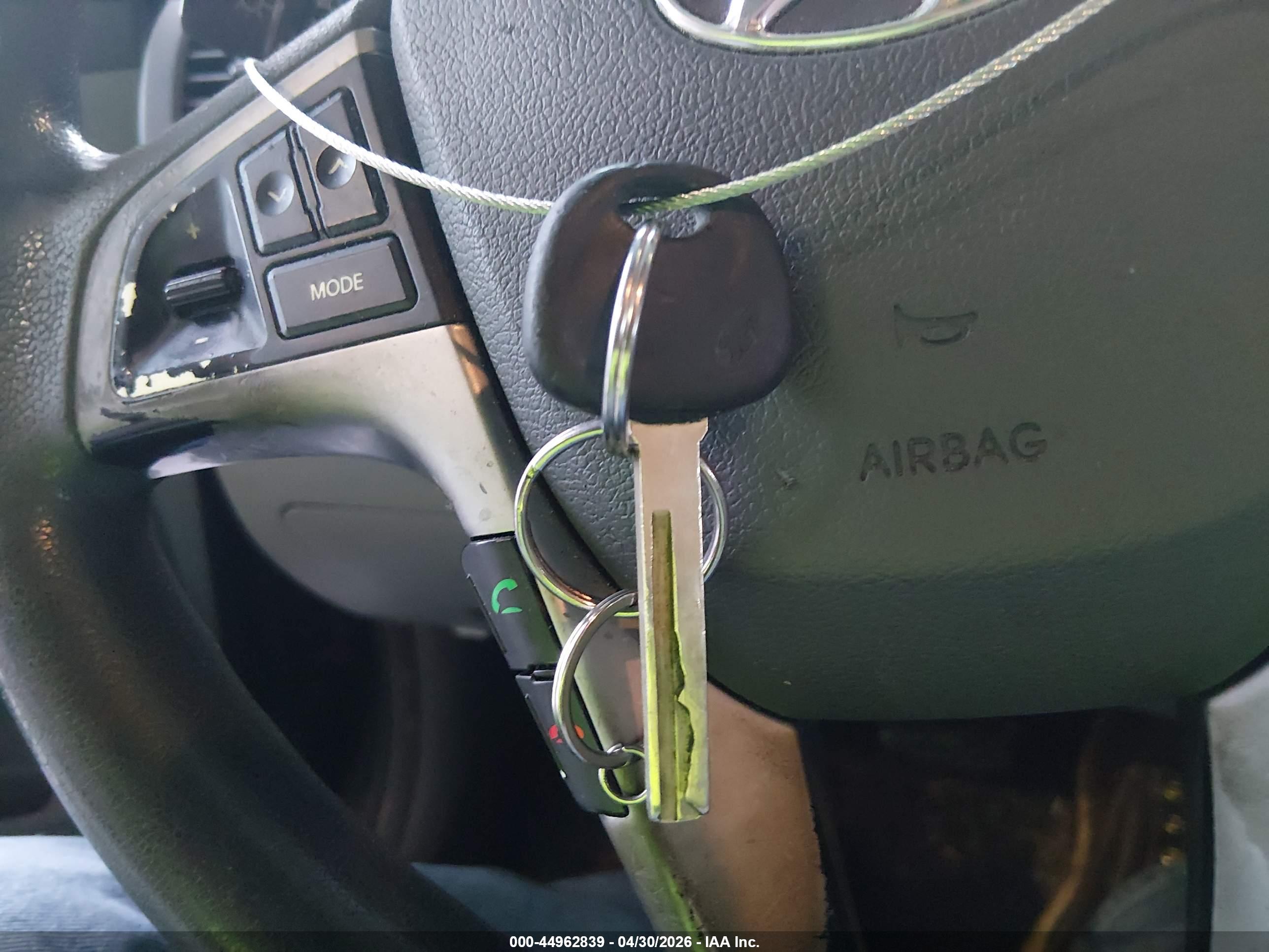 HYUNDAI ACCENT image 11