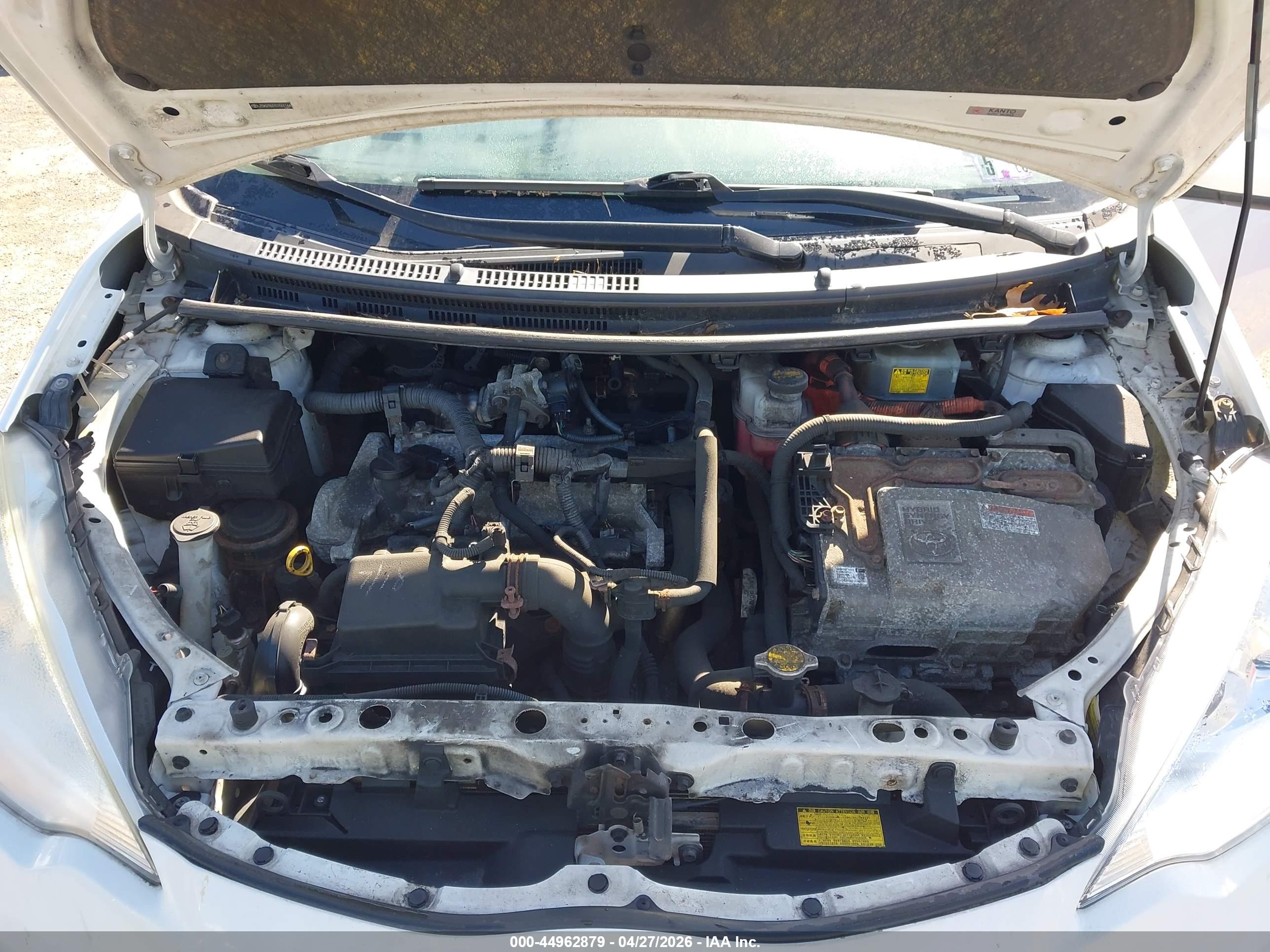 TOYOTA PRIUS image 10