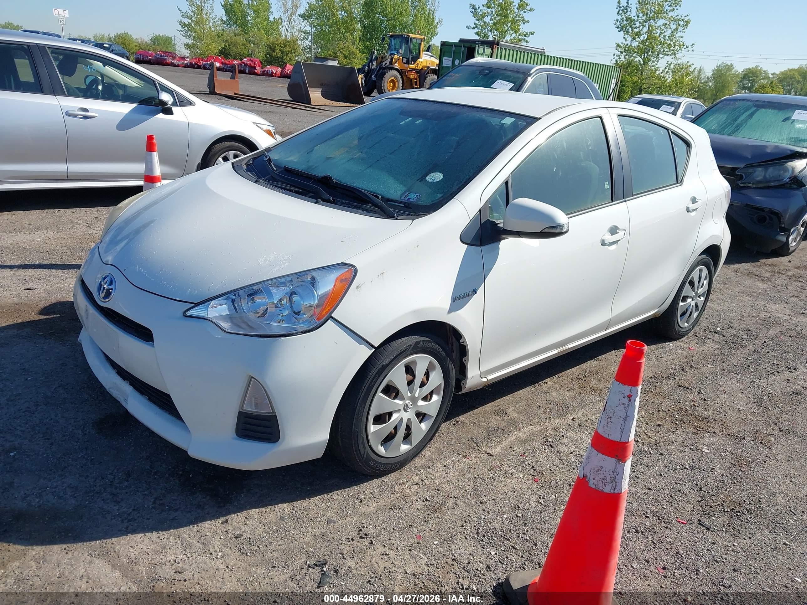 TOYOTA PRIUS image 2