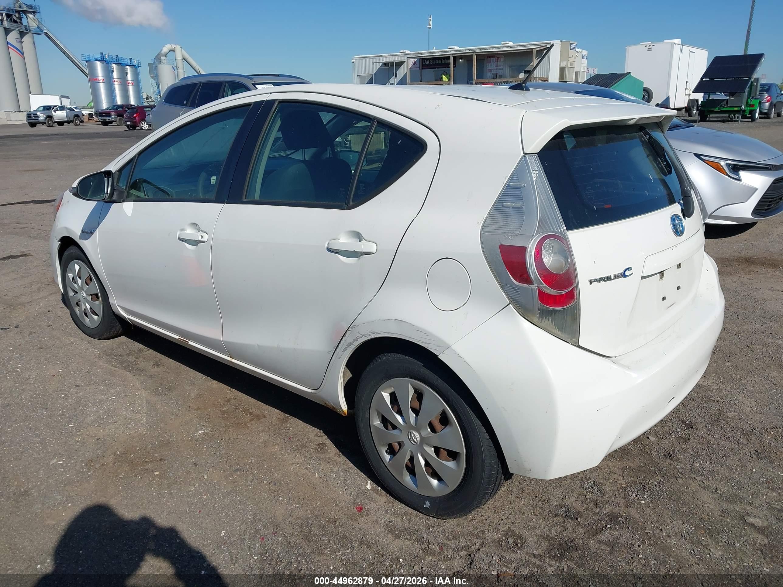 TOYOTA PRIUS image 3