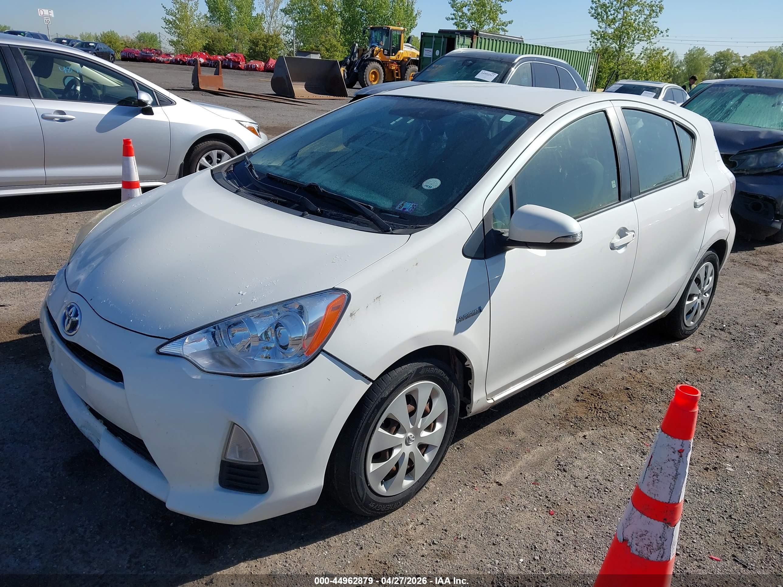 TOYOTA PRIUS image 6