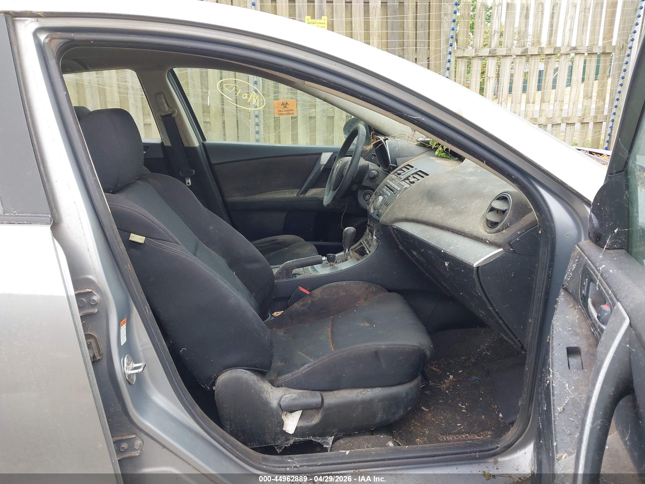 MAZDA MAZDA3 image 5