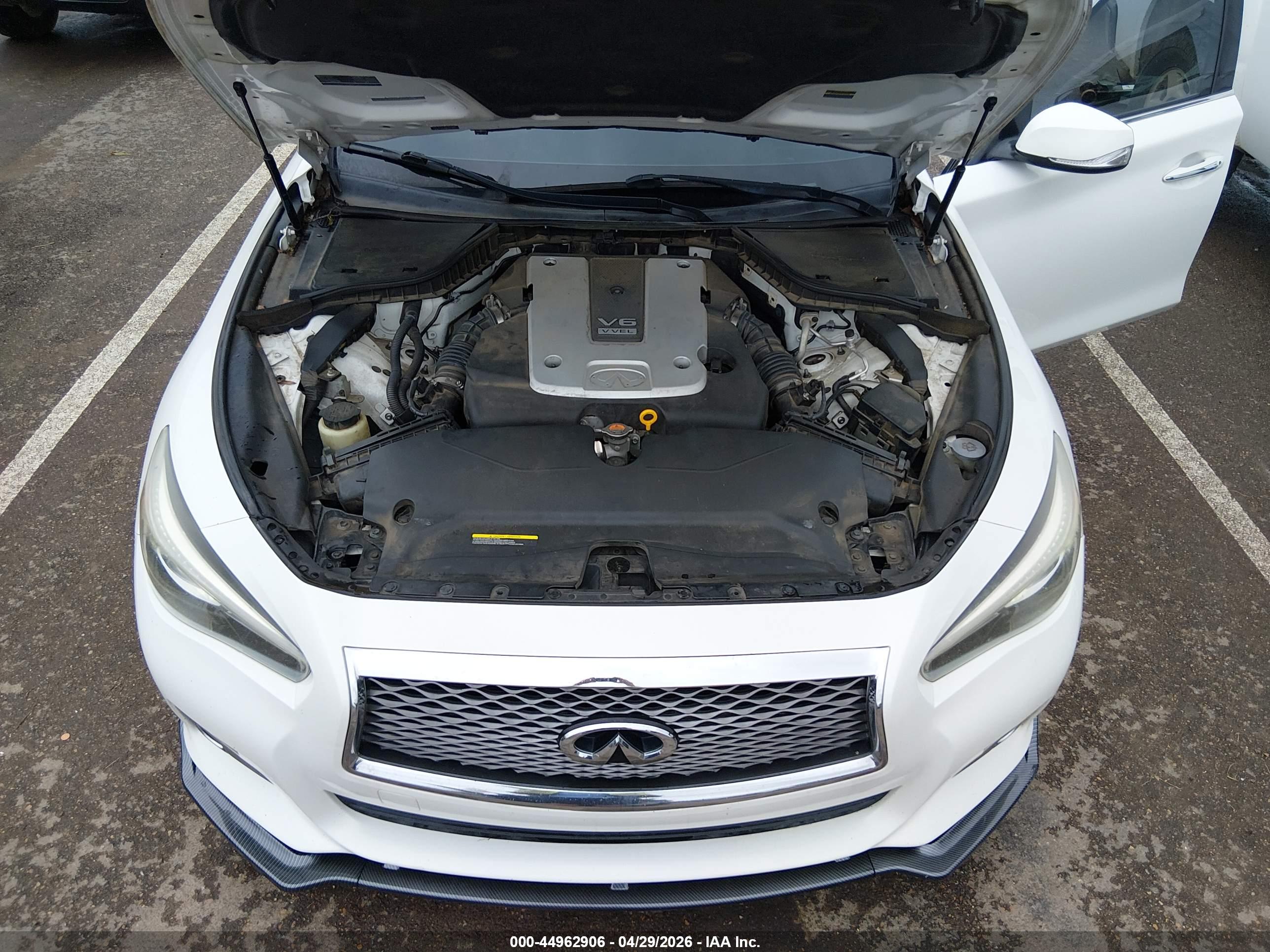 INFINITI Q50 image 10