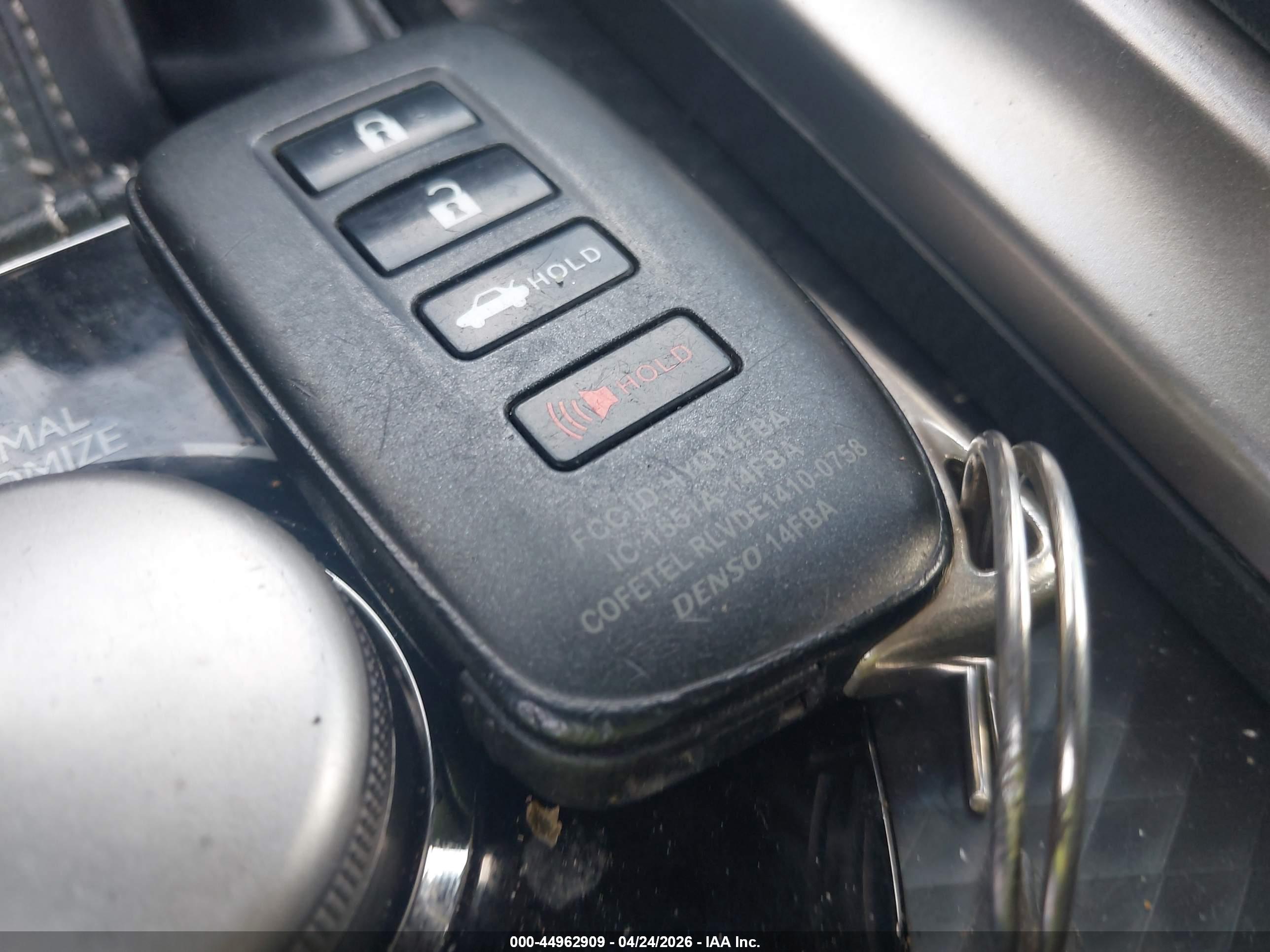 LEXUS GS image 11