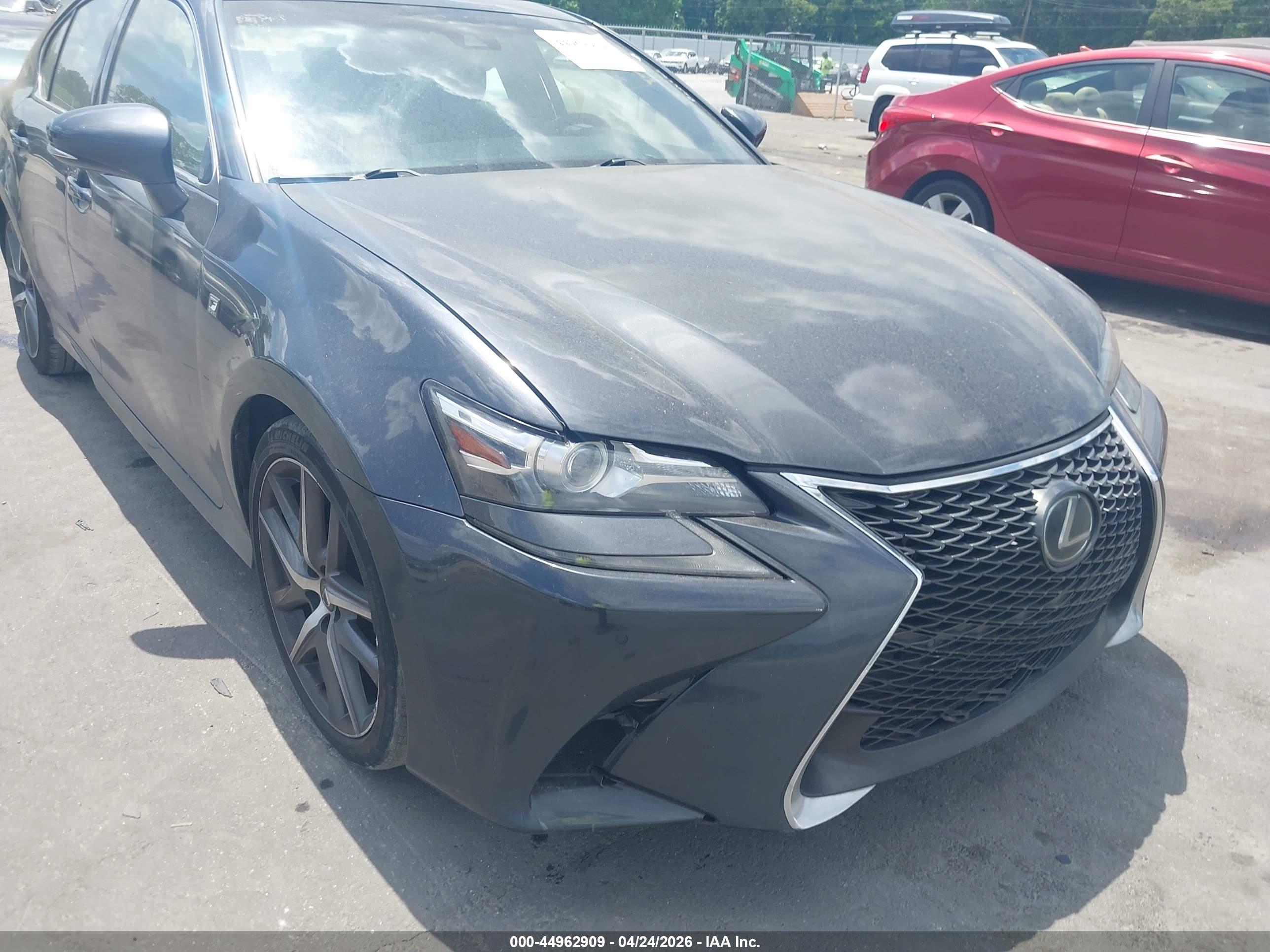 LEXUS GS image 6
