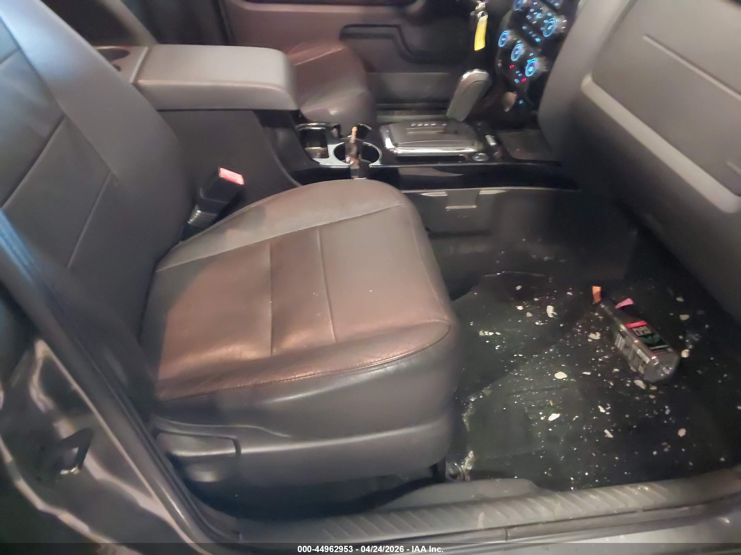 FORD ESCAPE image 5