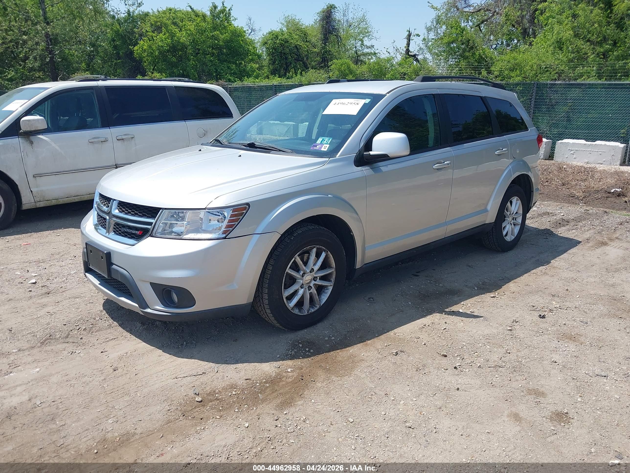 DODGE JOURNEY image 2