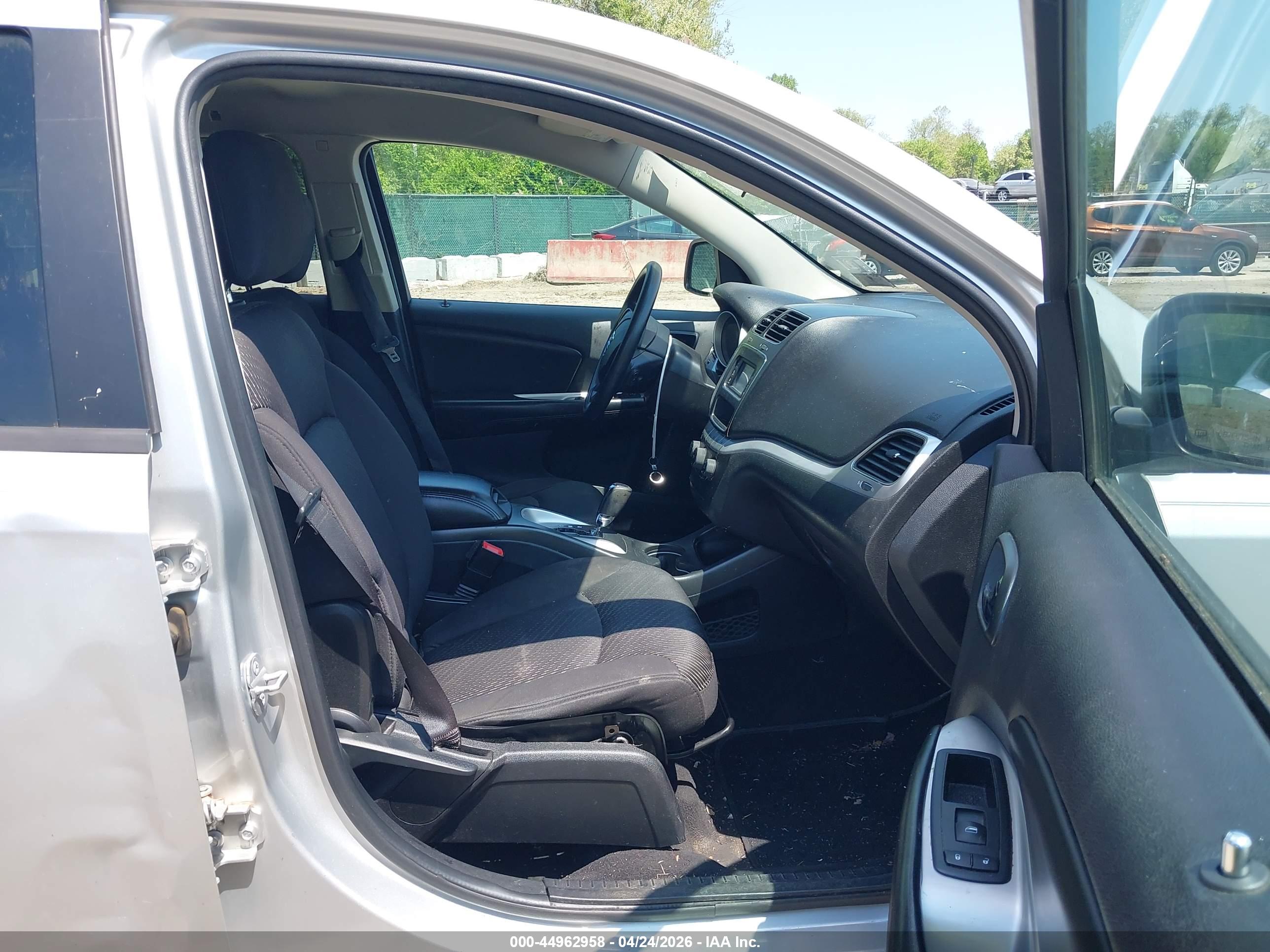 DODGE JOURNEY image 5