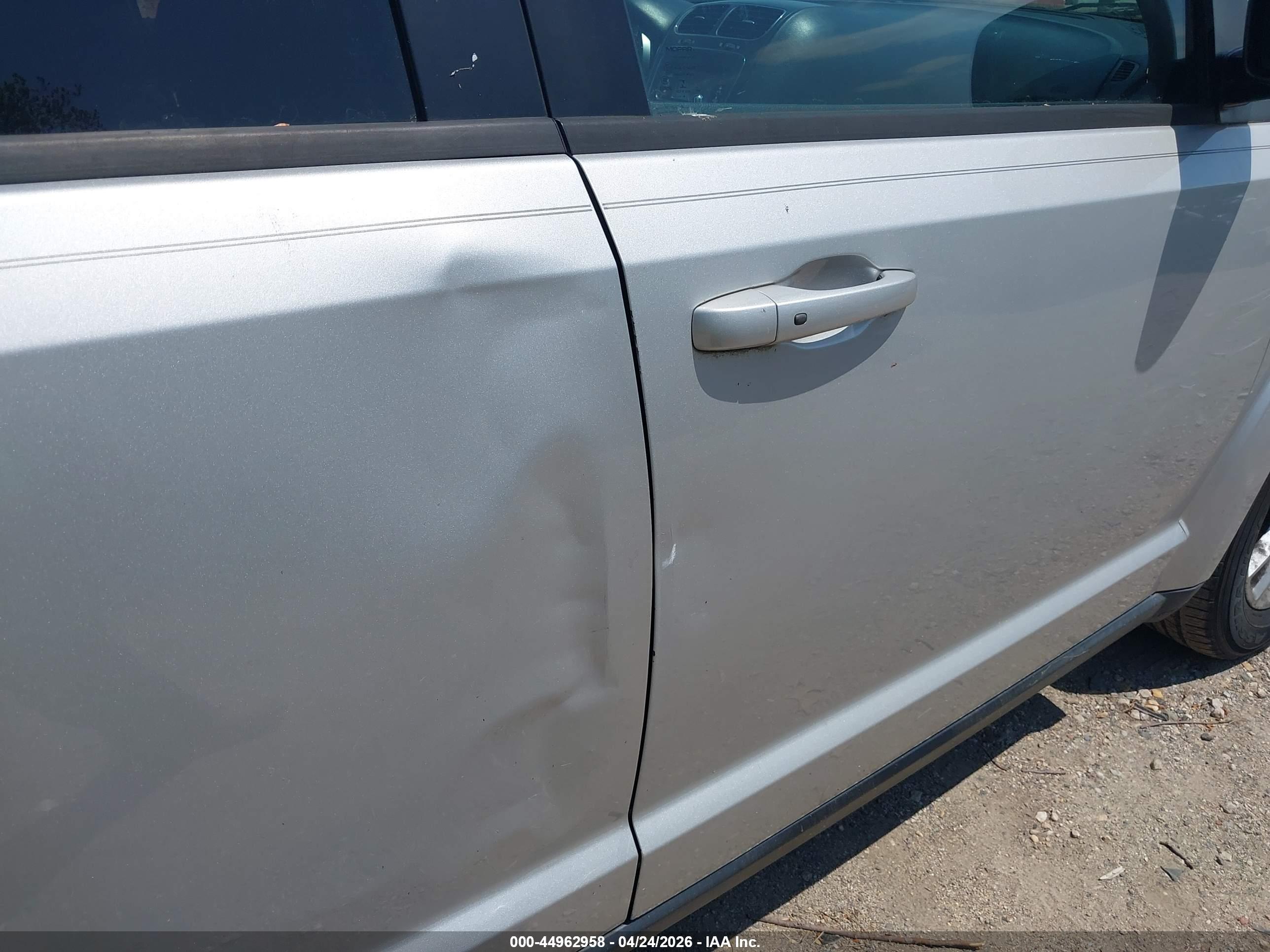 DODGE JOURNEY image 6